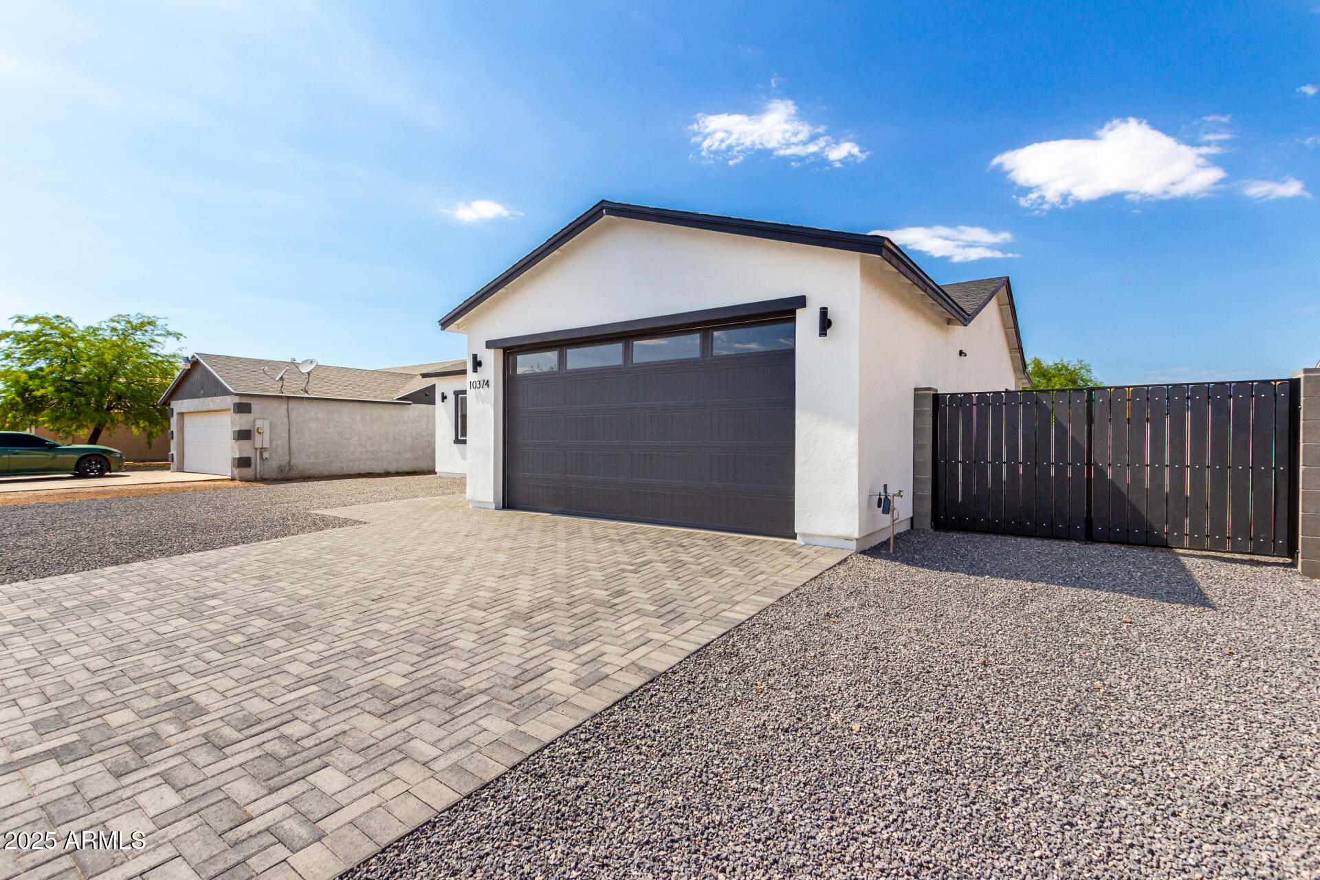 10374 W ARIVACA Drive