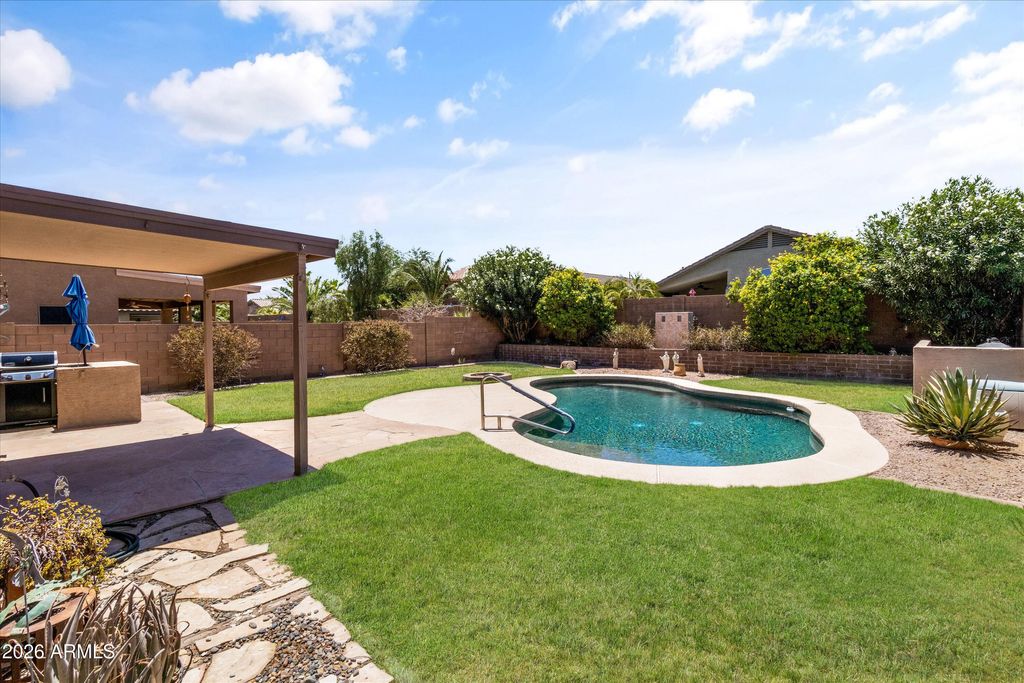 Photo of 43813 W Rio Lobo Drive, Maricopa, AZ 85138 (MLS # 6968938)