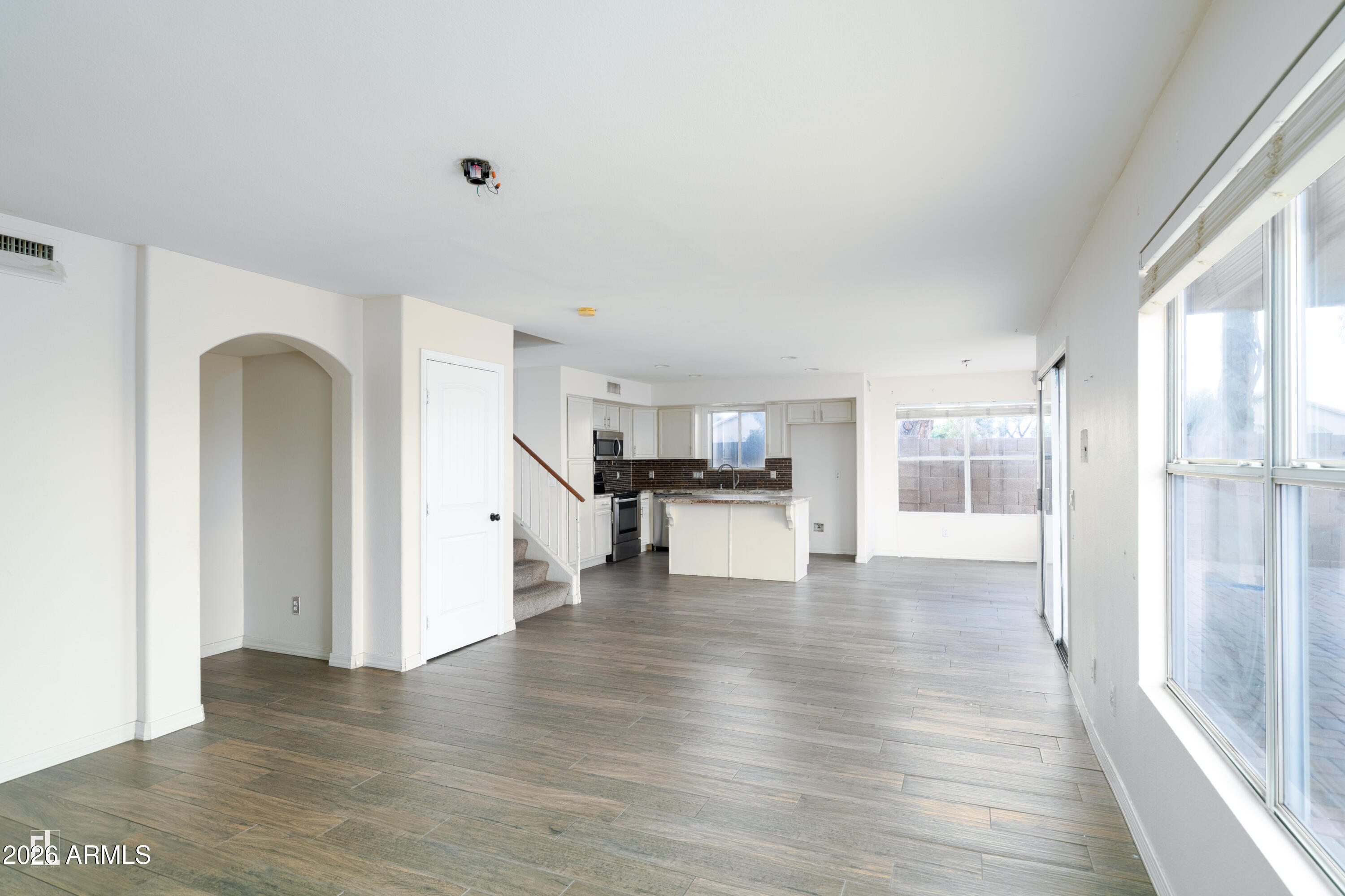 8913 W MARCONI Avenue