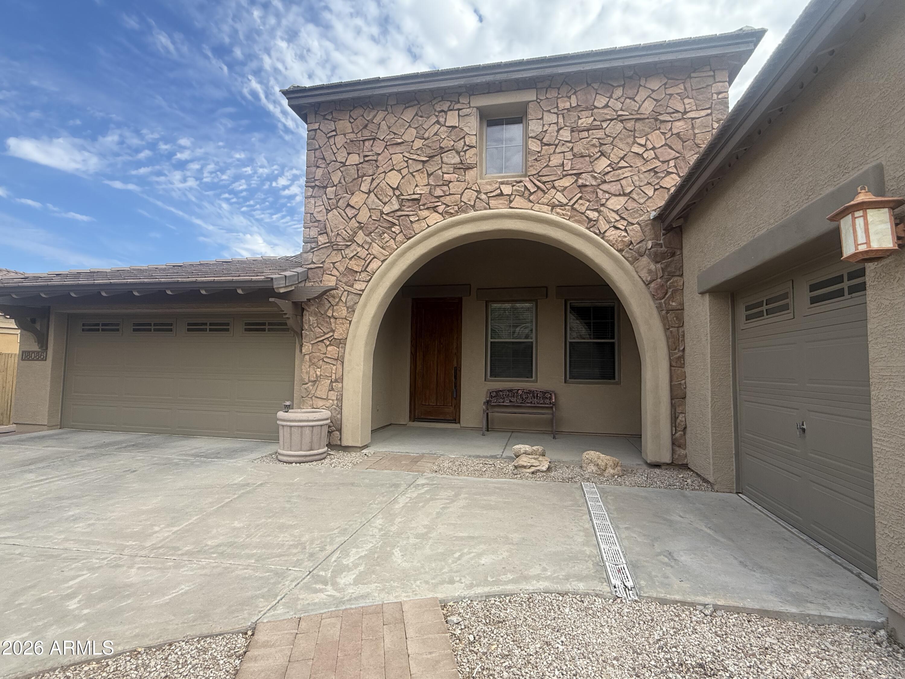 18086 W LAS CRUCES Drive