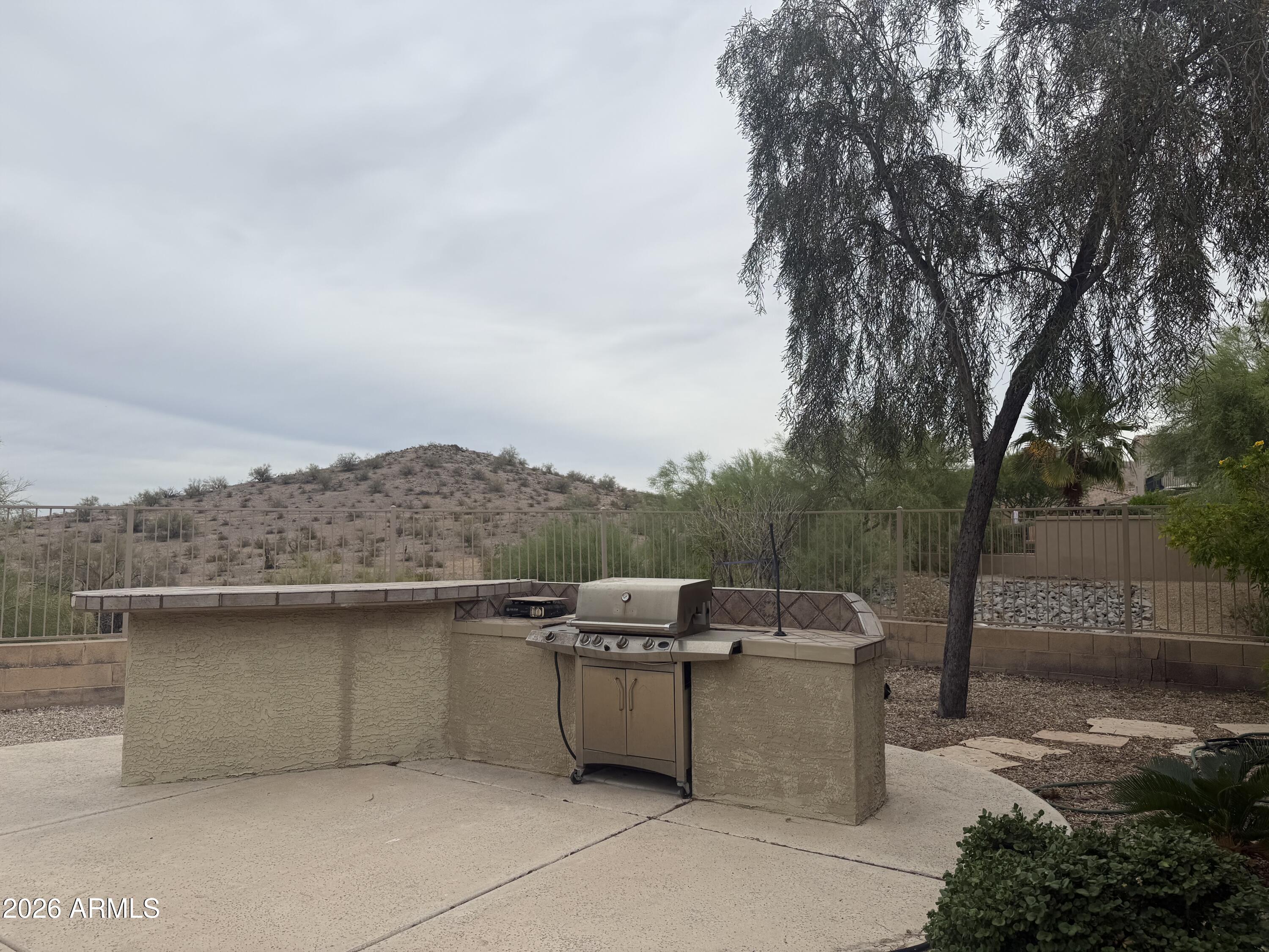 18086 W LAS CRUCES Drive