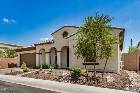 A home in Cave Creek