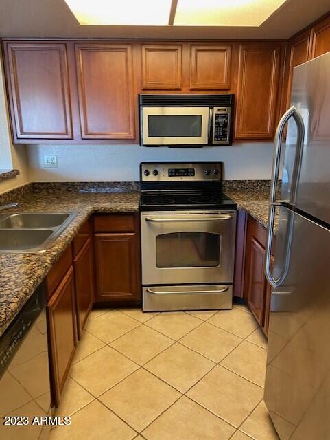 5757 W Eugie Avenue 2025