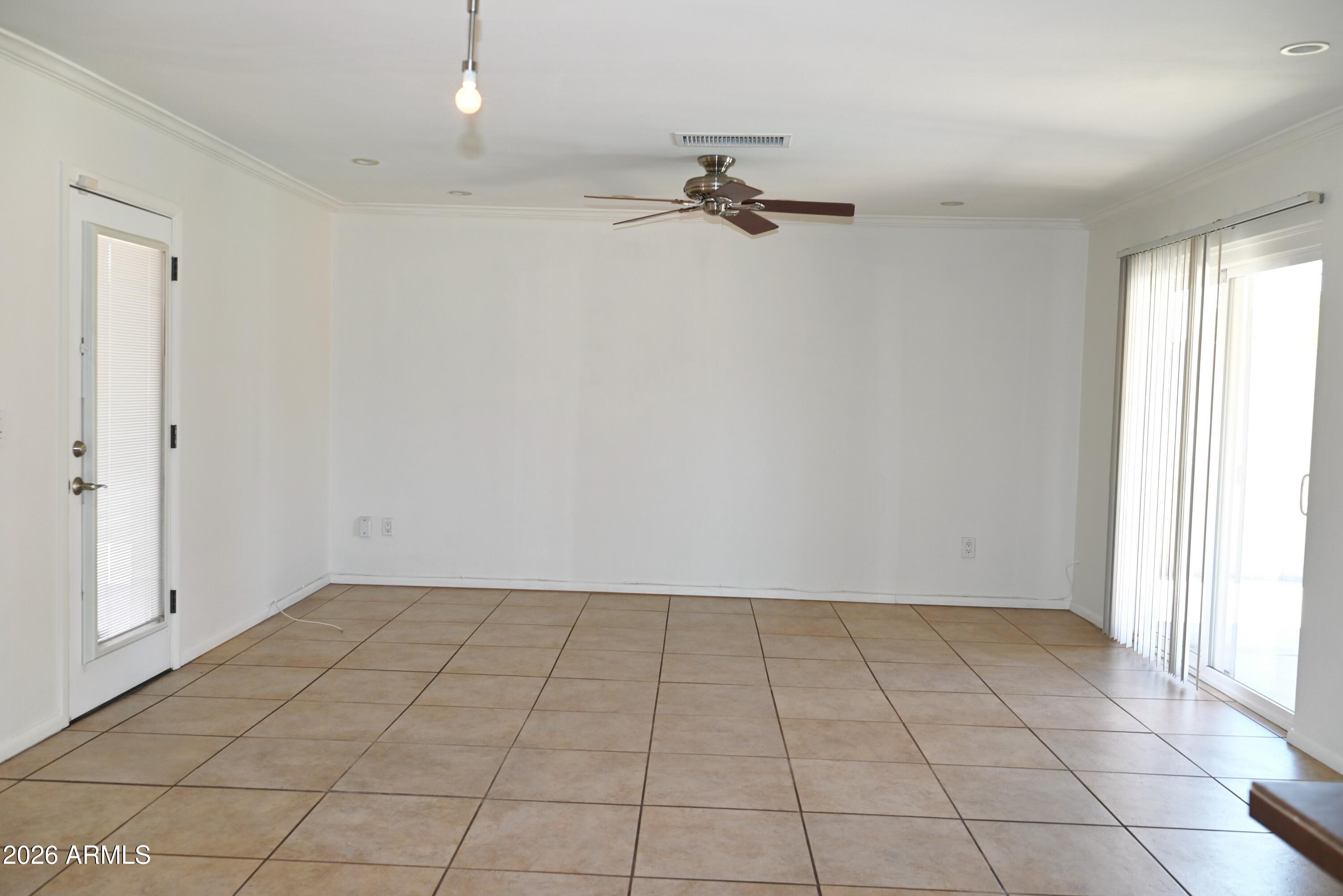 3626 N 80th Place