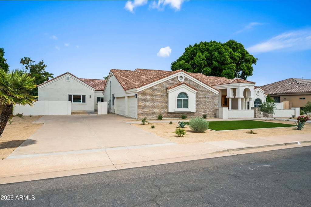 Photo of 4514 E Elmwood Street, Mesa, AZ 85205 (MLS # 7088814)