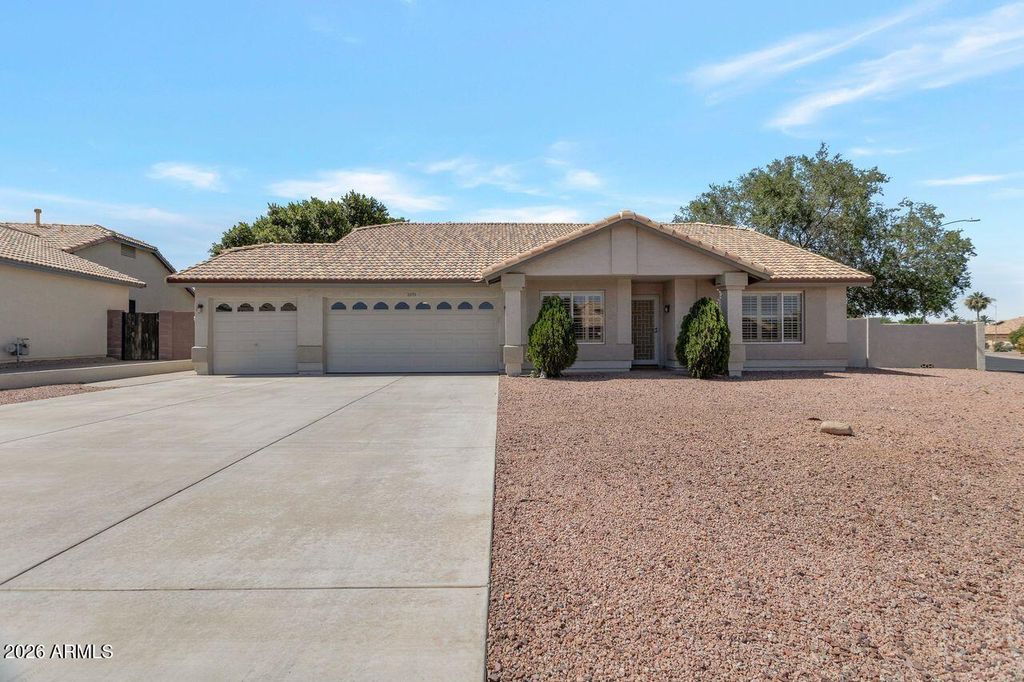 Photo of 10773 W Tonopah Drive, Peoria, AZ 85373 (MLS # 7030894)