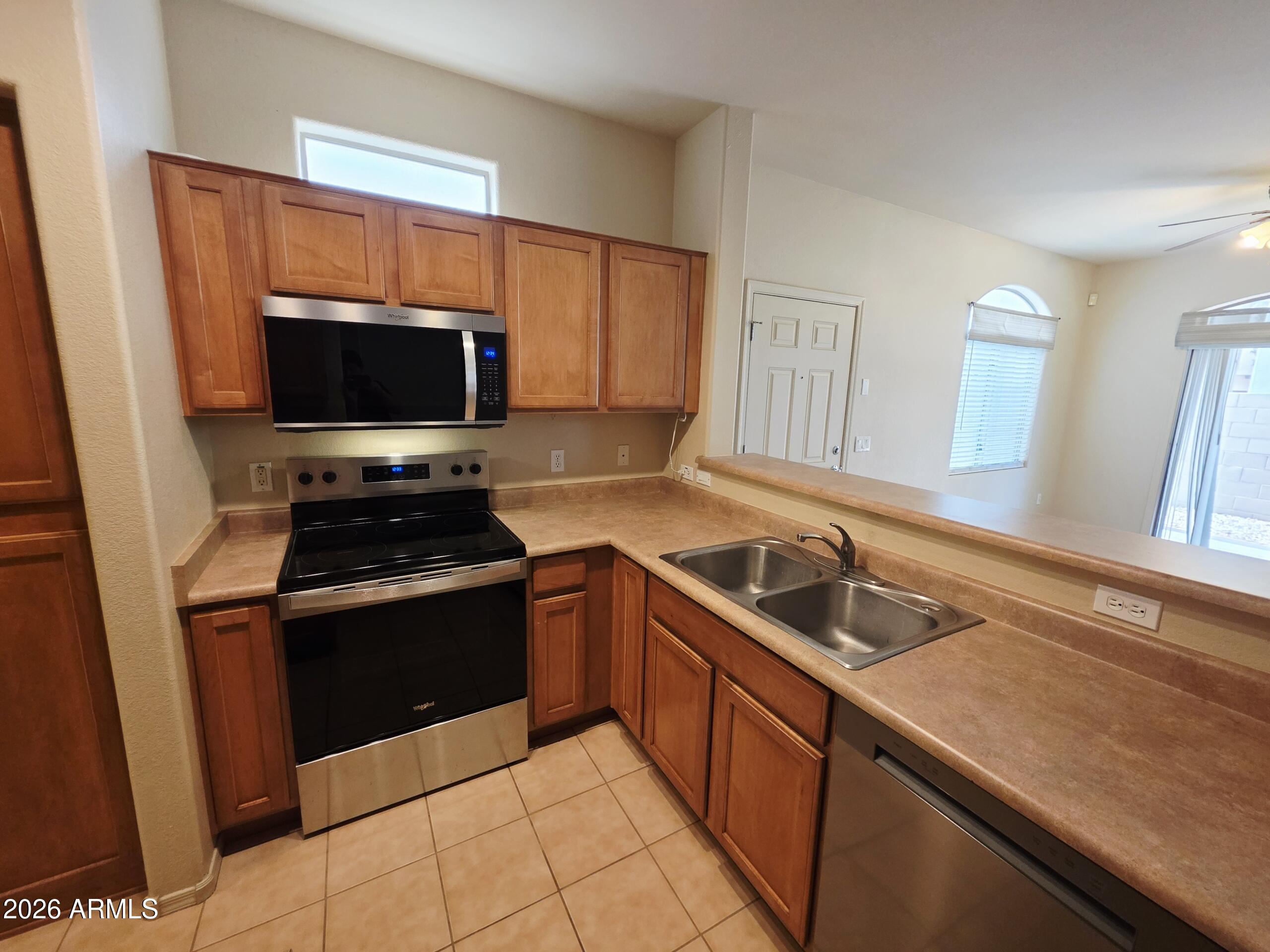 2727 N PRICE Road 35