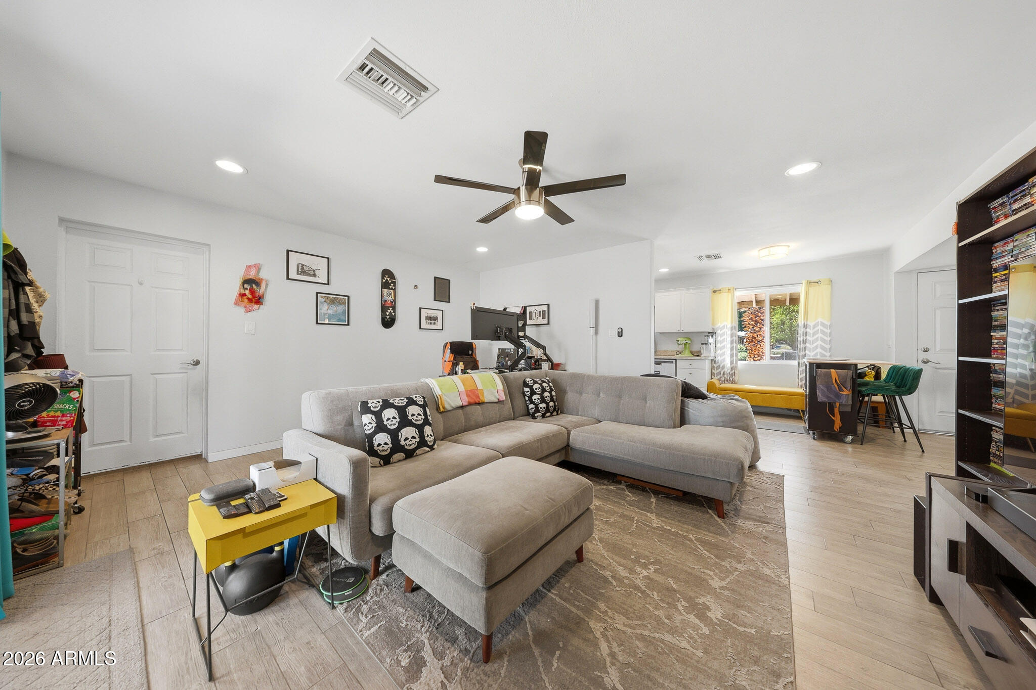 465 N STANDAGE Street