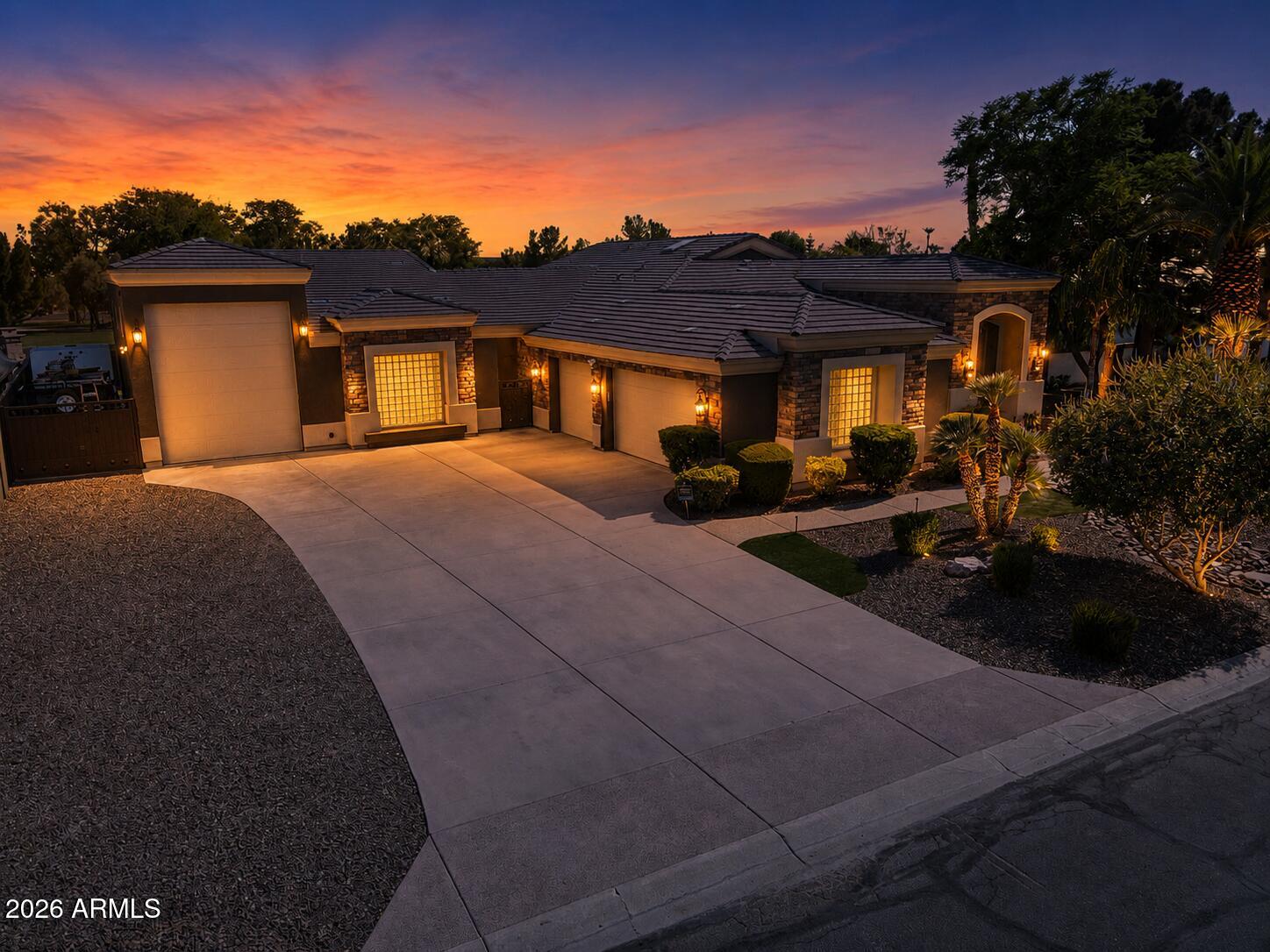7547 W LIBBY Street