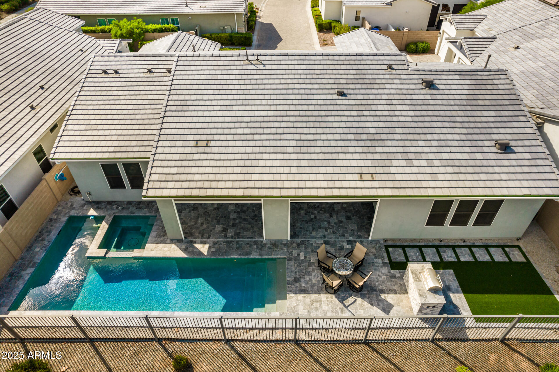 11203 N NORTHFIELD Street