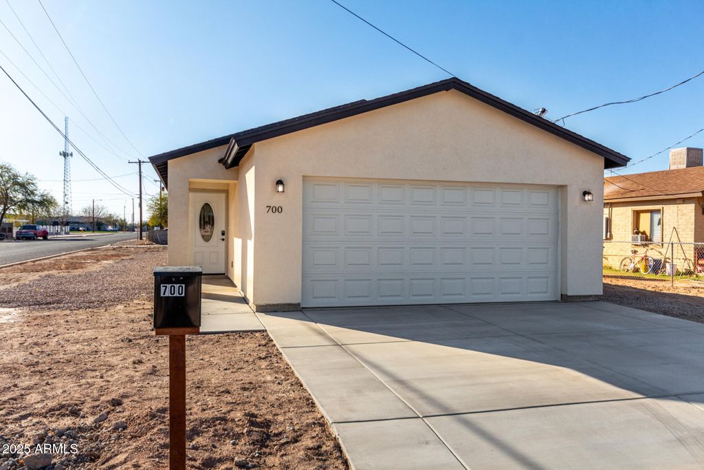 Photo of 700 N D Street, Eloy, AZ 85131 (MLS # 6916543)