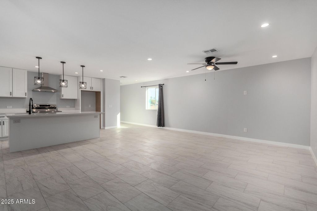 Photo of 700 N D Street, Eloy, AZ 85131 (MLS # 6916543)