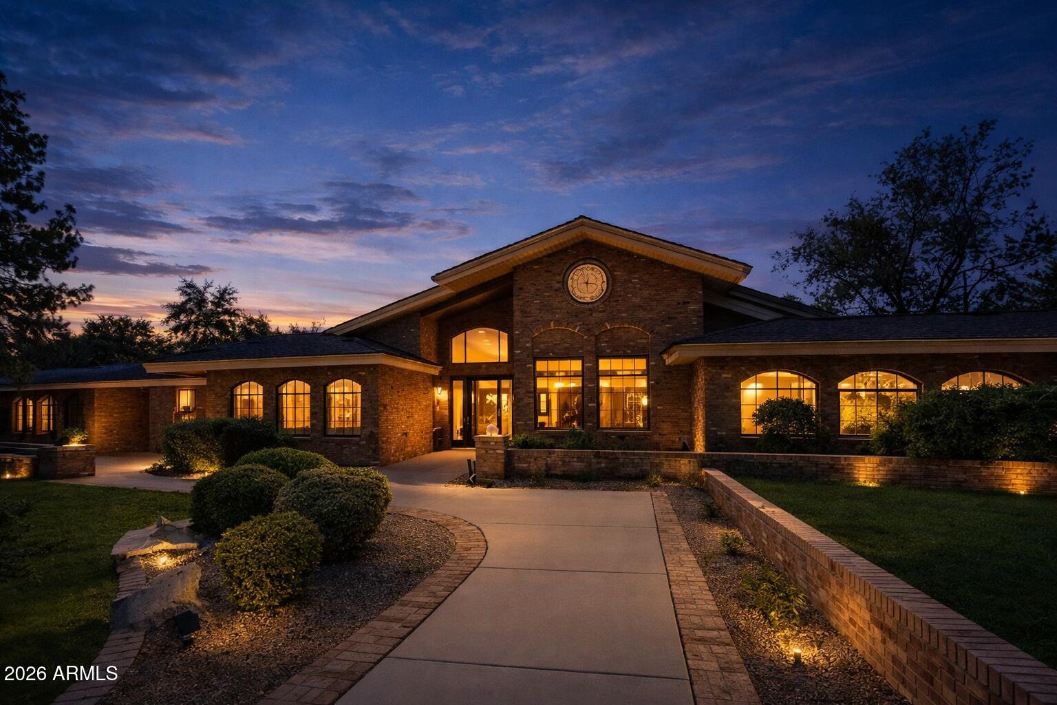 1020 E CAROLINE Lane