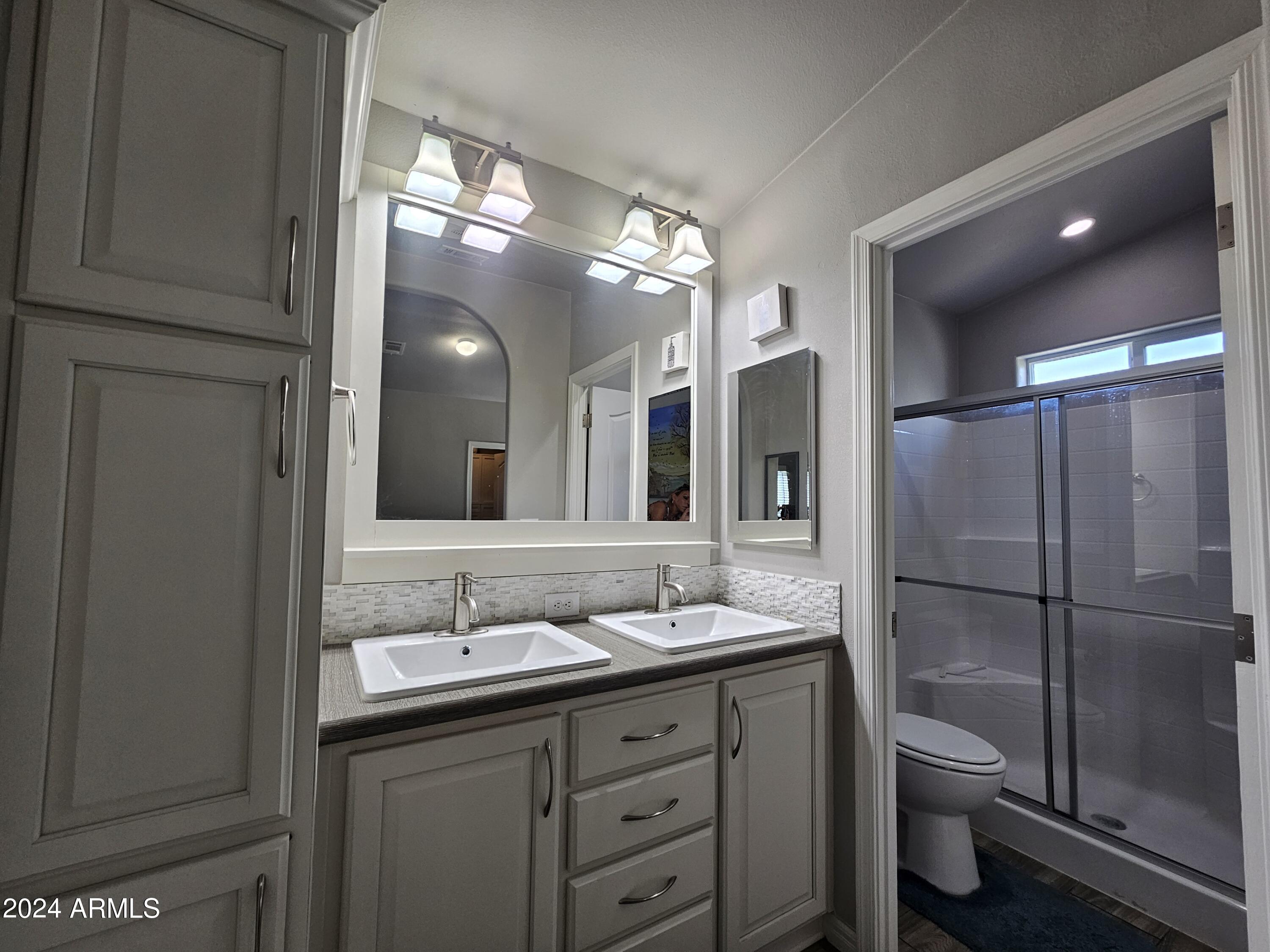 650 N Hawes Road 3314