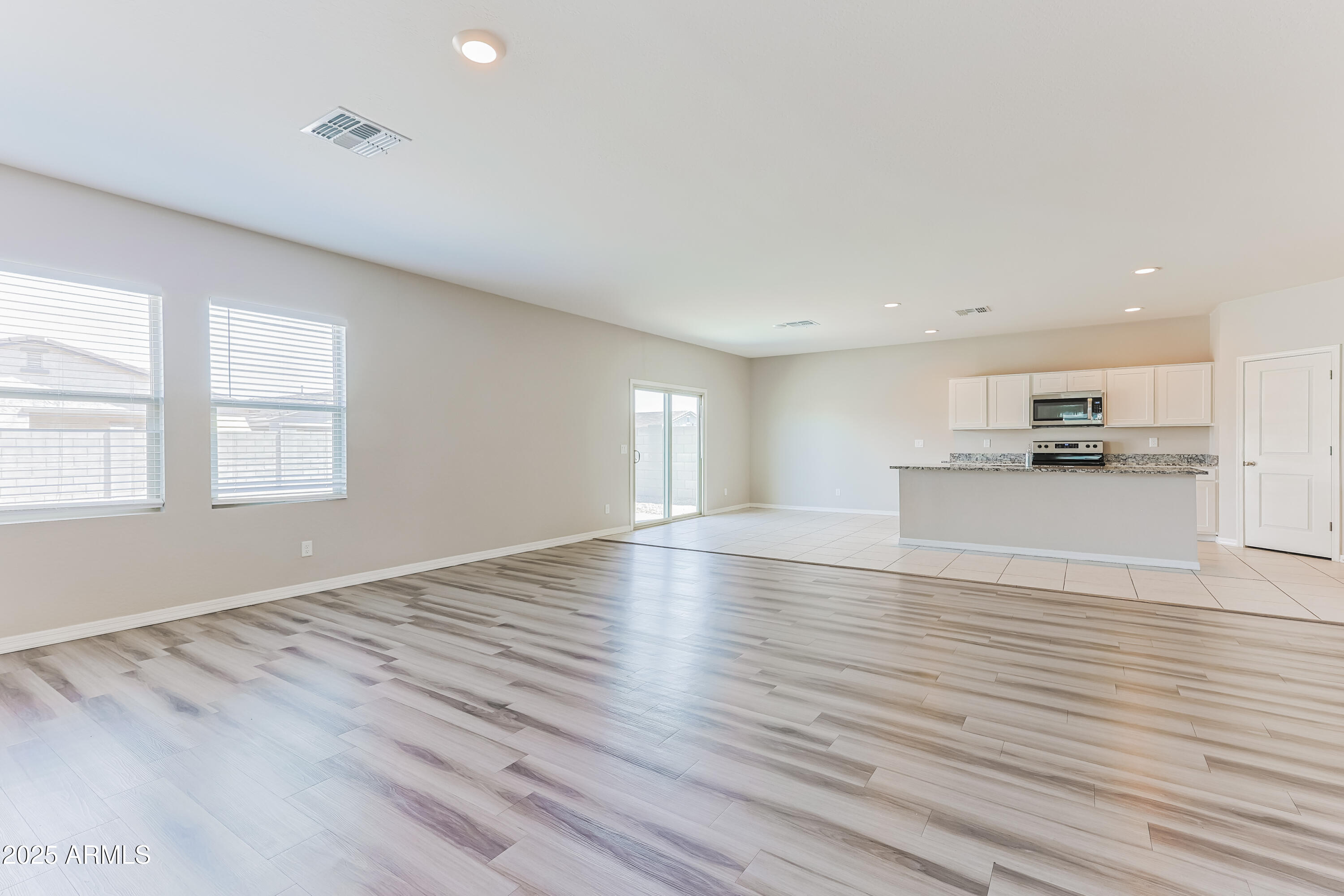 35226 W SANTA CLARA Avenue