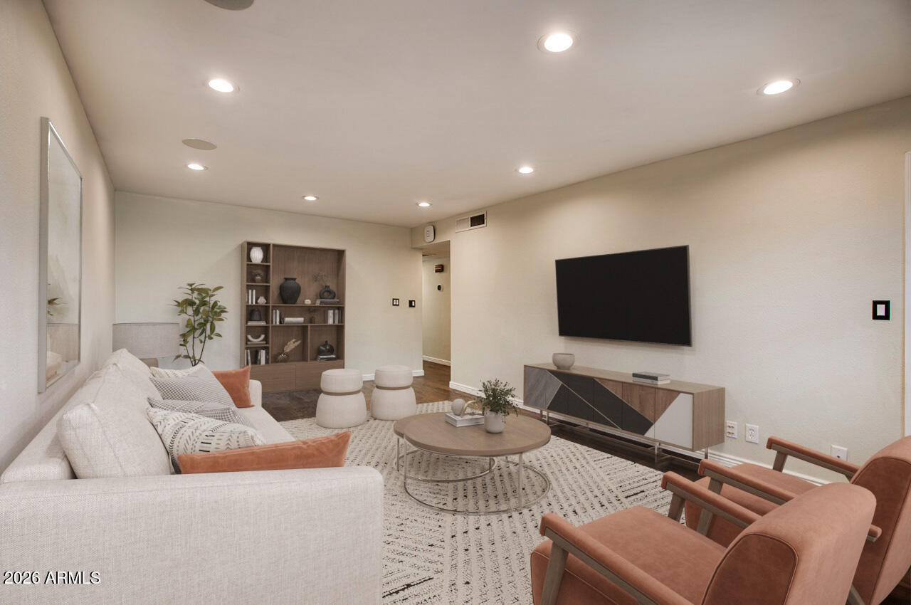 3106 E CORTEZ Street