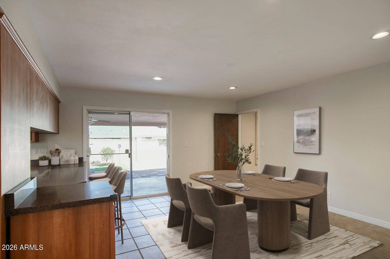 3106 E CORTEZ Street