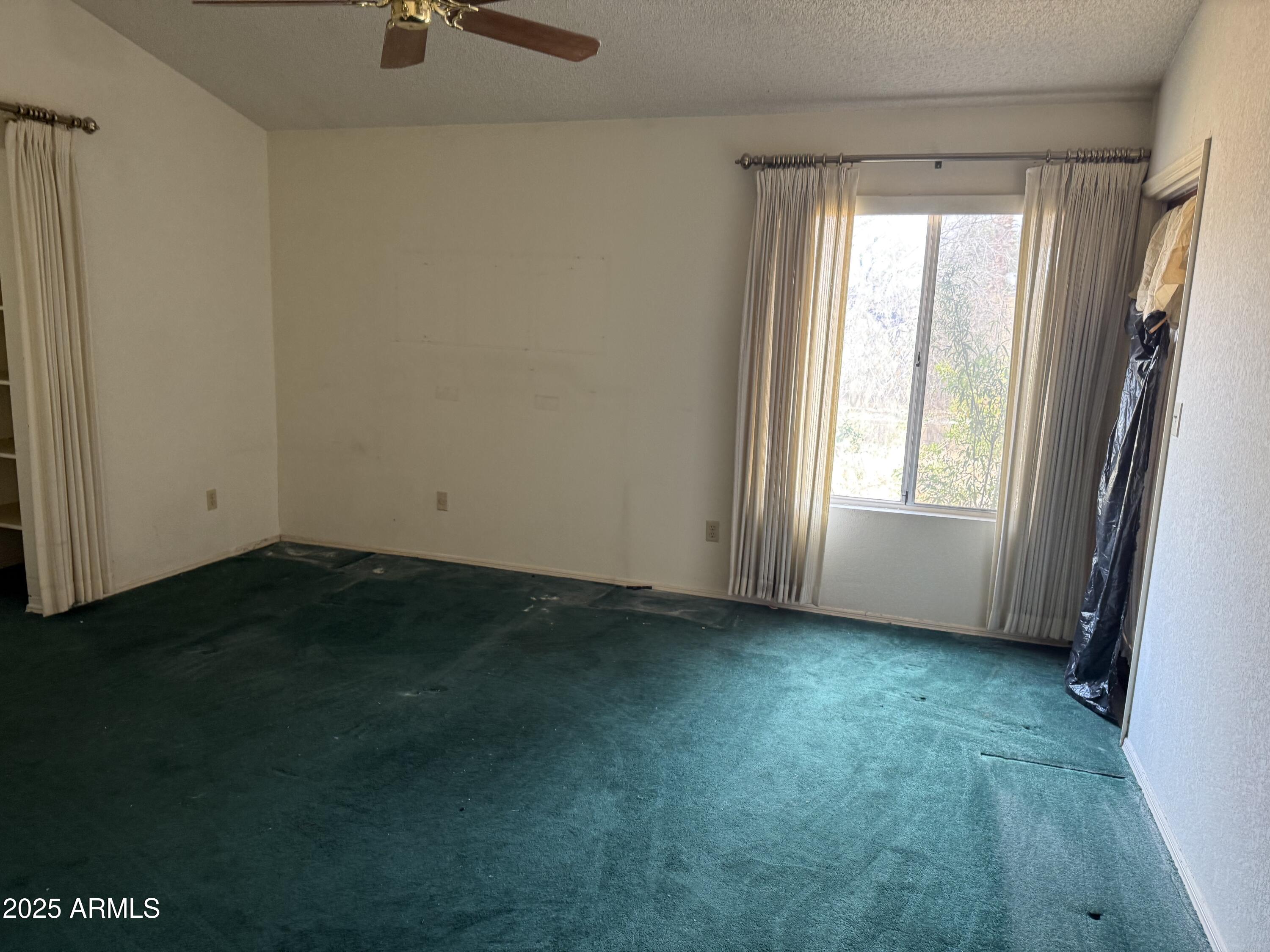 6320 W DEL MAR Lane