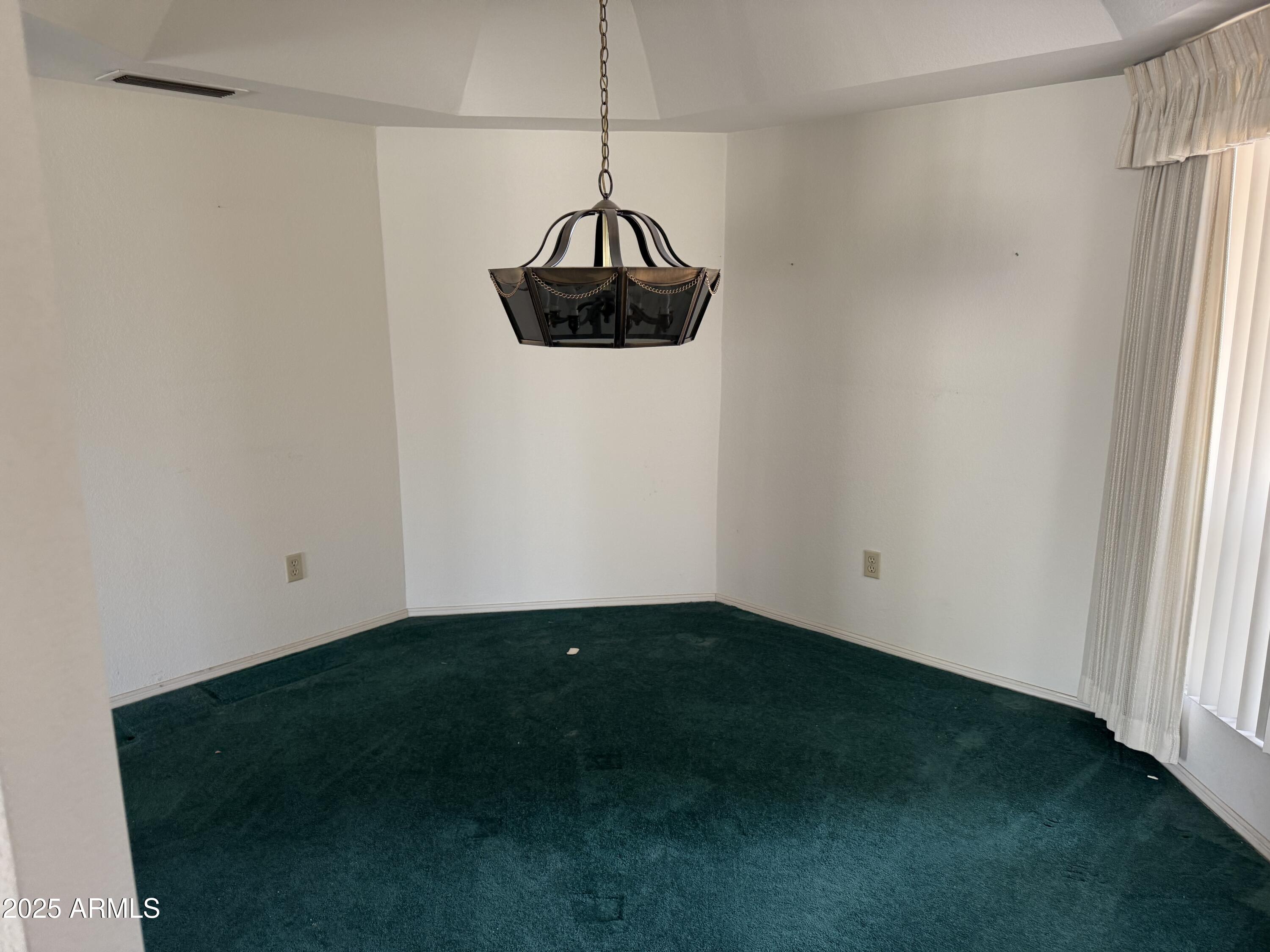 6320 W DEL MAR Lane