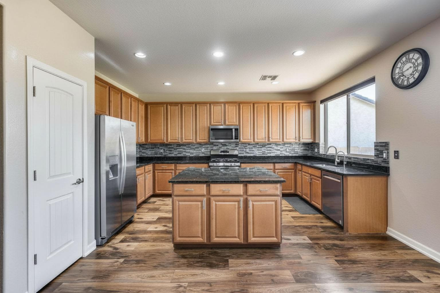 5826 W Plum Road