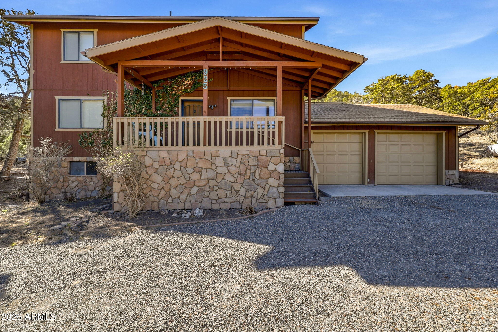 925 W Double Bar Lane