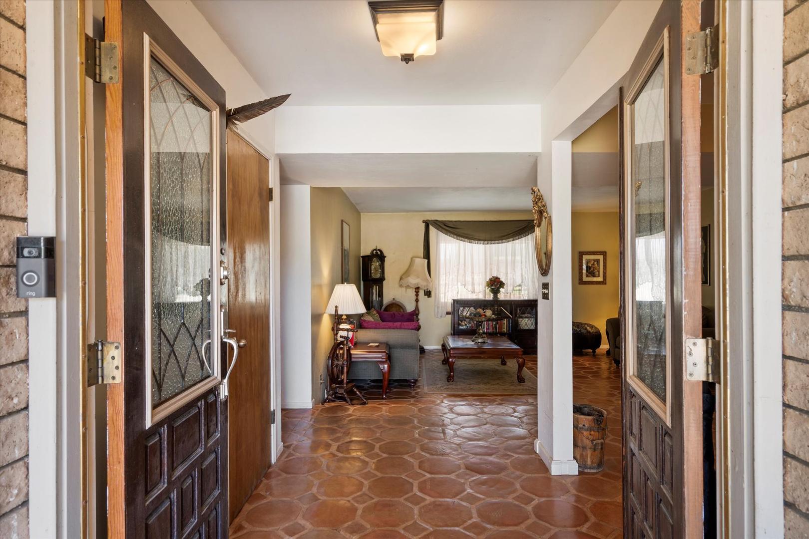 23265 S Via Del Arroyo