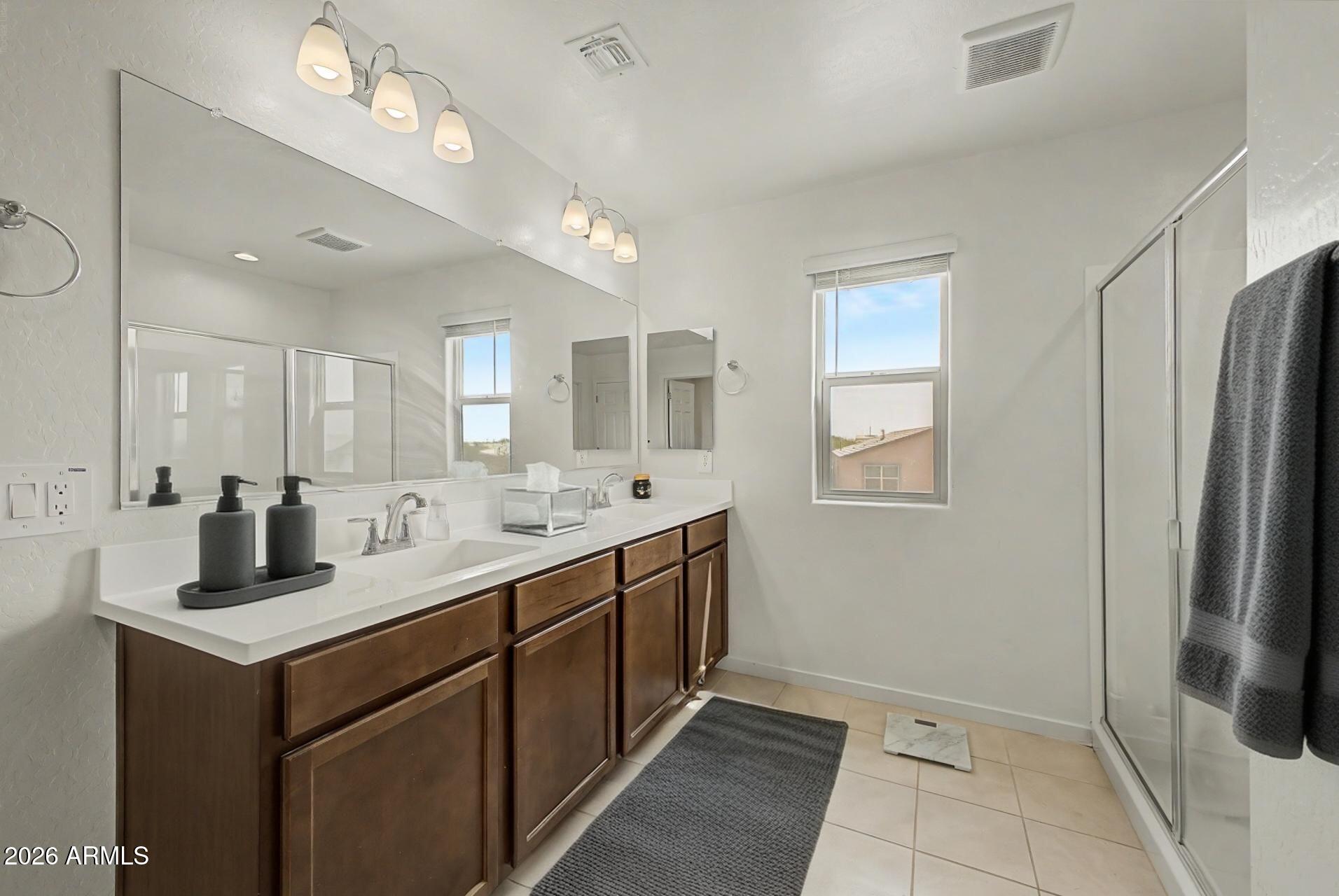 RE-PLAT OF PARCEL 19 AT HOMESTEAD NORTH - Residential