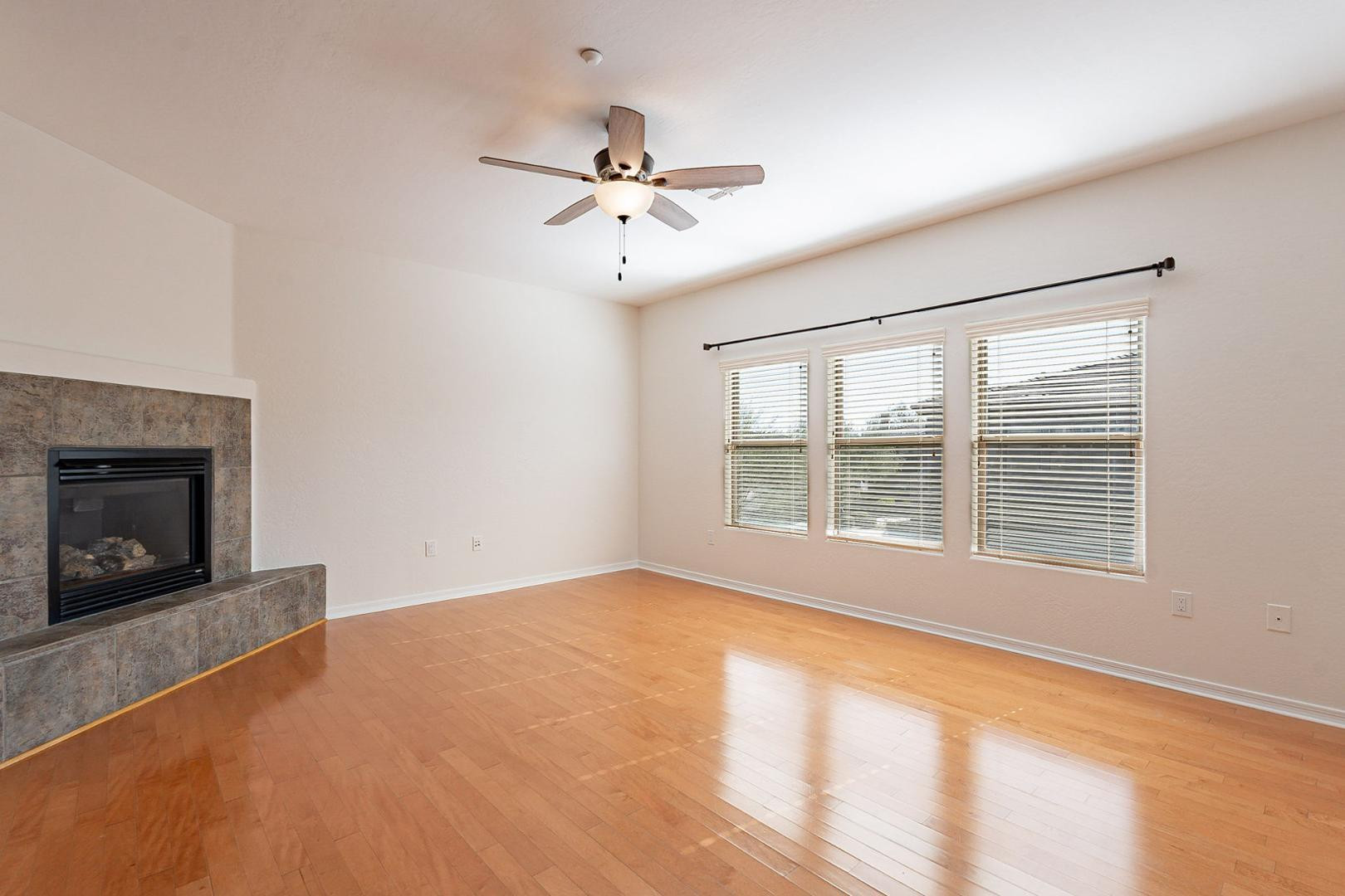 33550 N Dove Lakes Drive Unit 2021