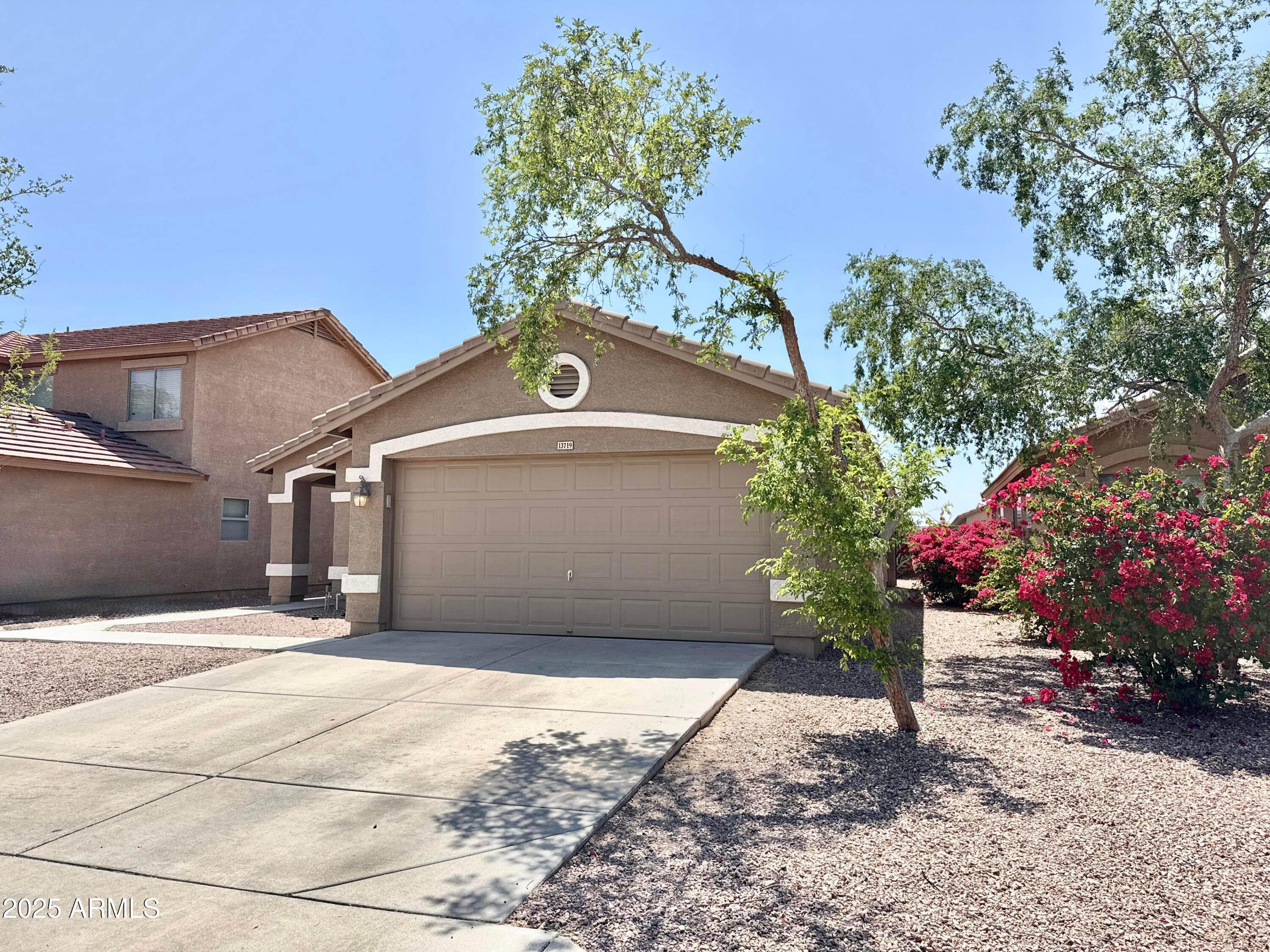 13719 W KEIM Drive