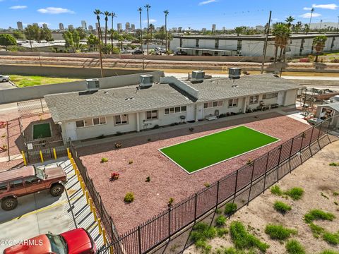 2101 W HEATHERBRAE Drive Phoenix AZ 85015