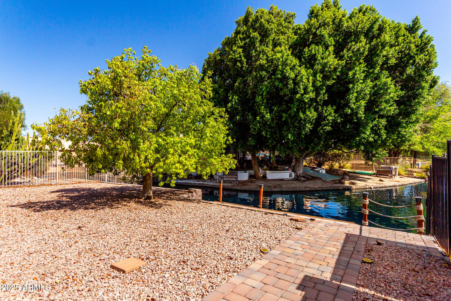 1379 E BUTLER Circle