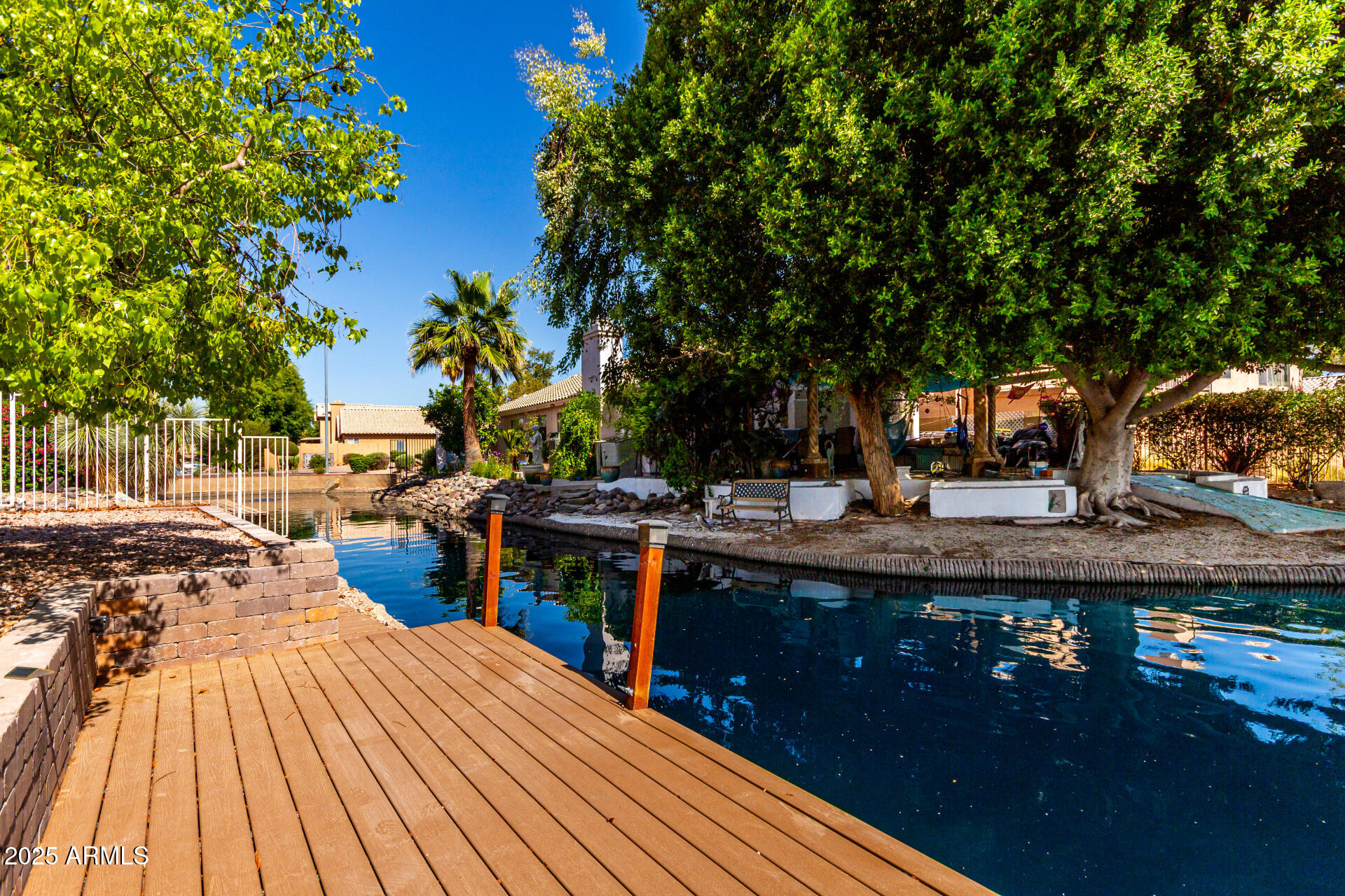 1379 E BUTLER Circle