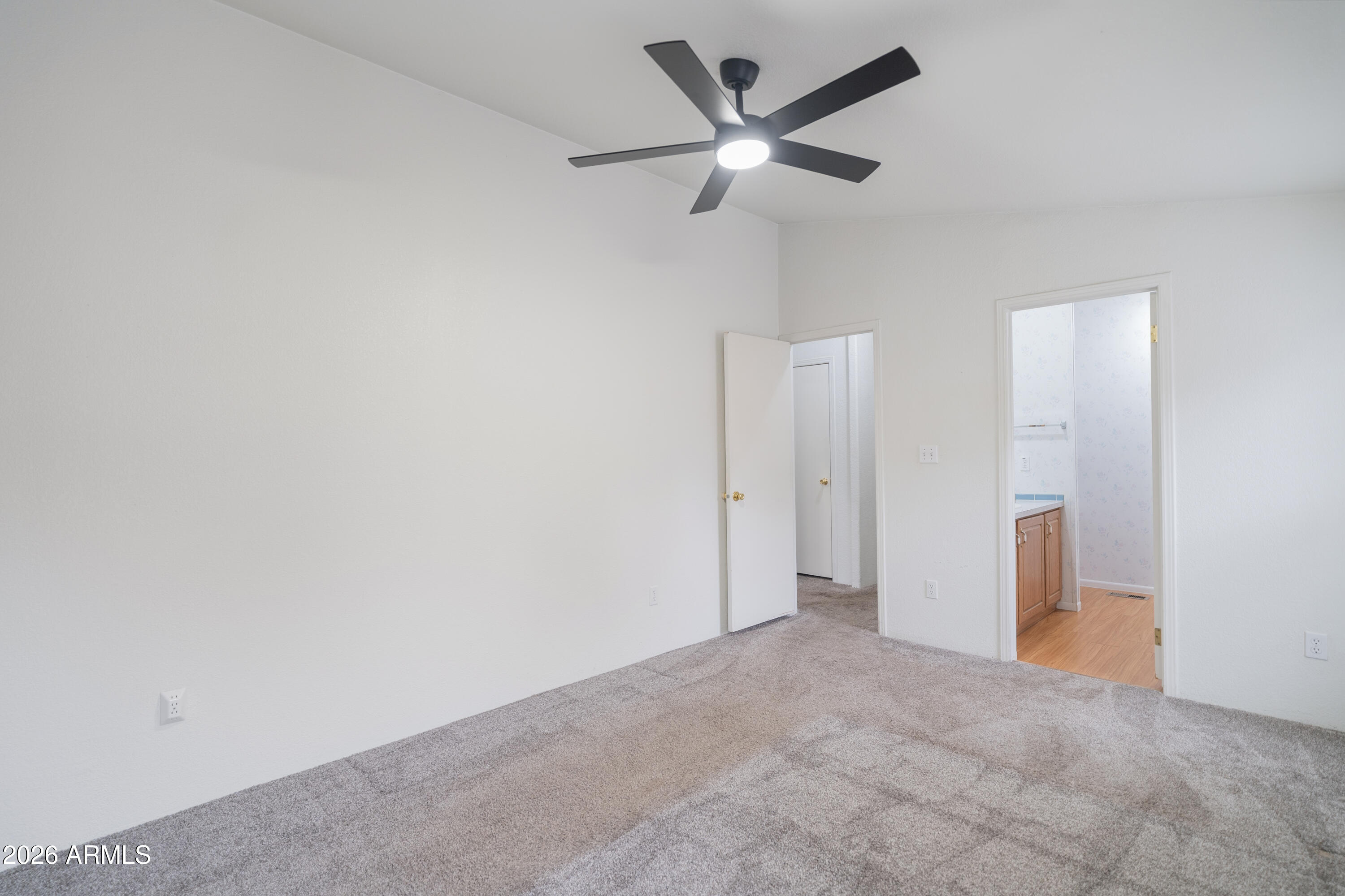 1106 W CRESTVIEW Drive