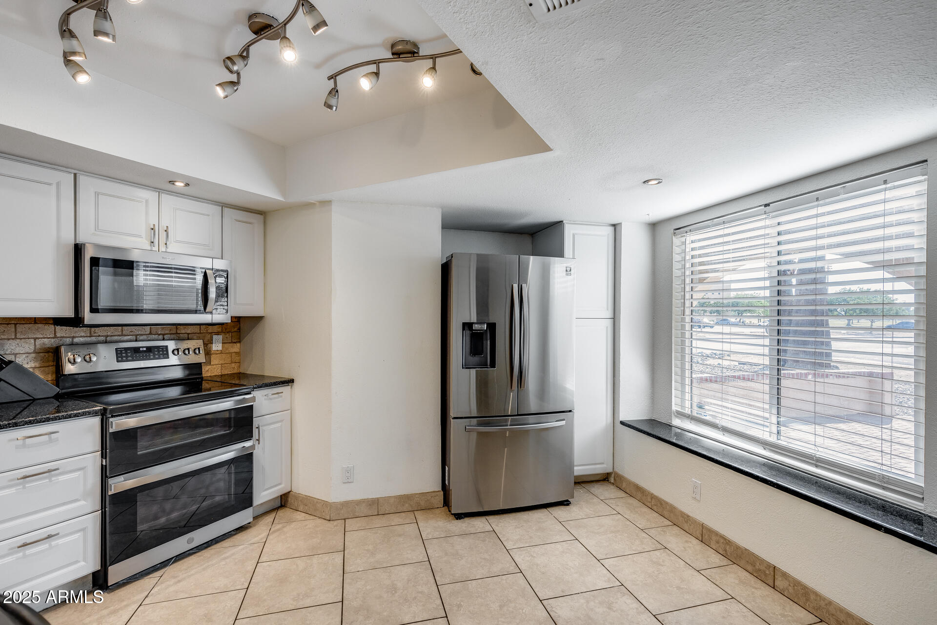 2102 W MARCO POLO Road