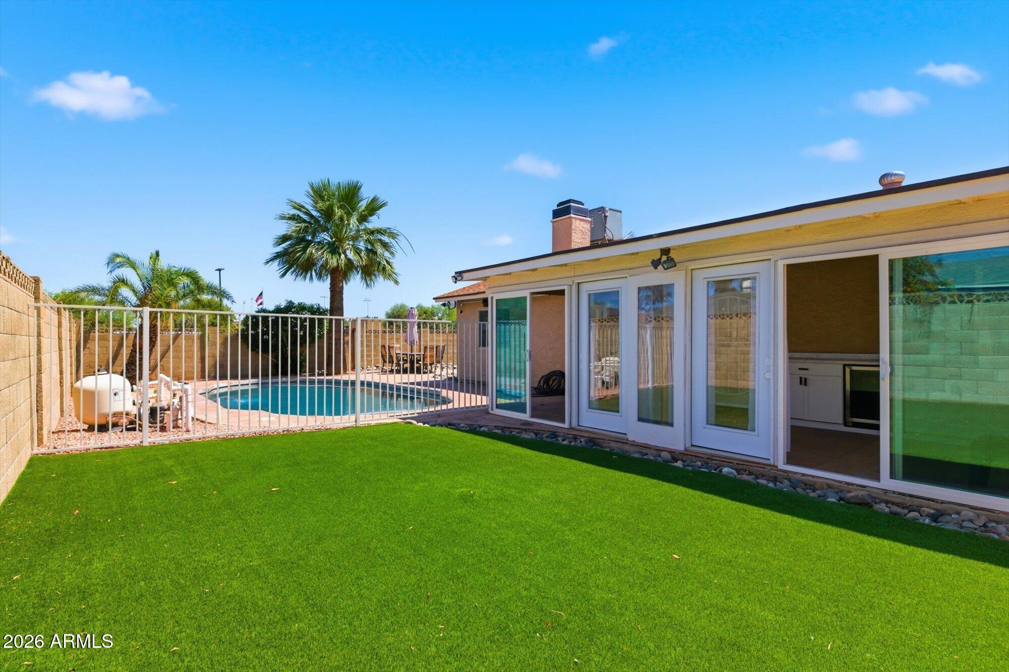 2102 W MARCO POLO Road