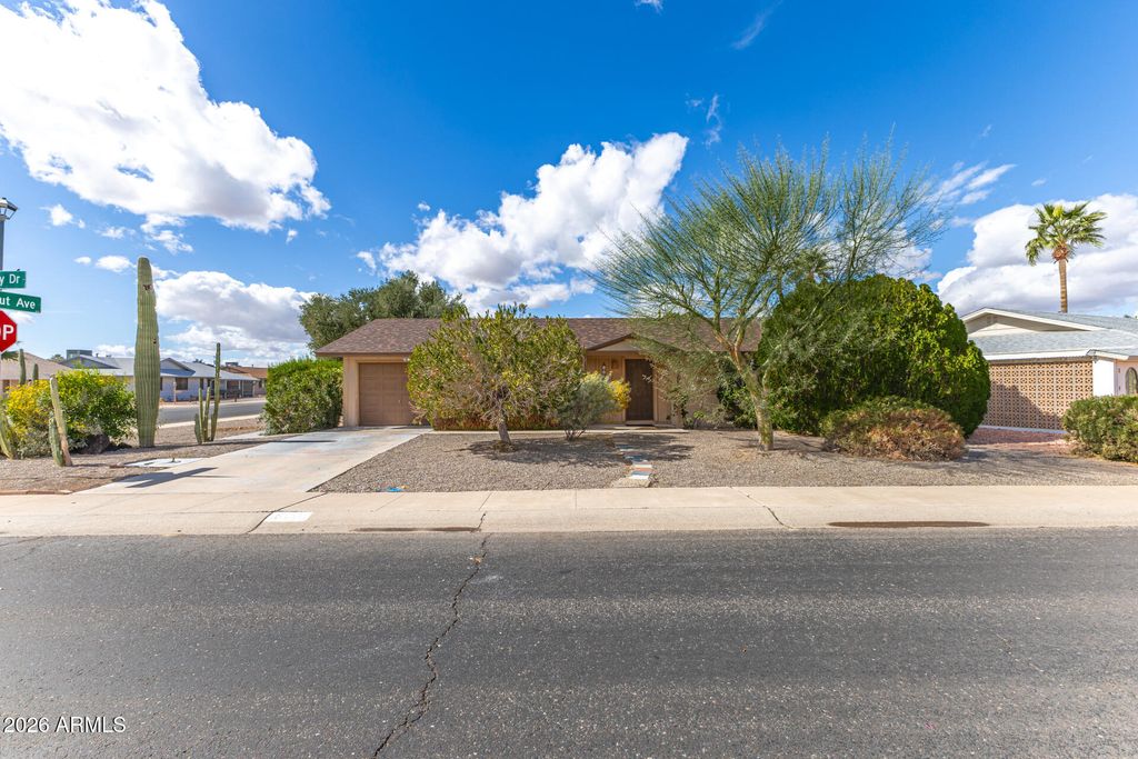 Photo of 10701 W Canterbury Drive, Sun City, AZ 85351 (MLS # 6987515)