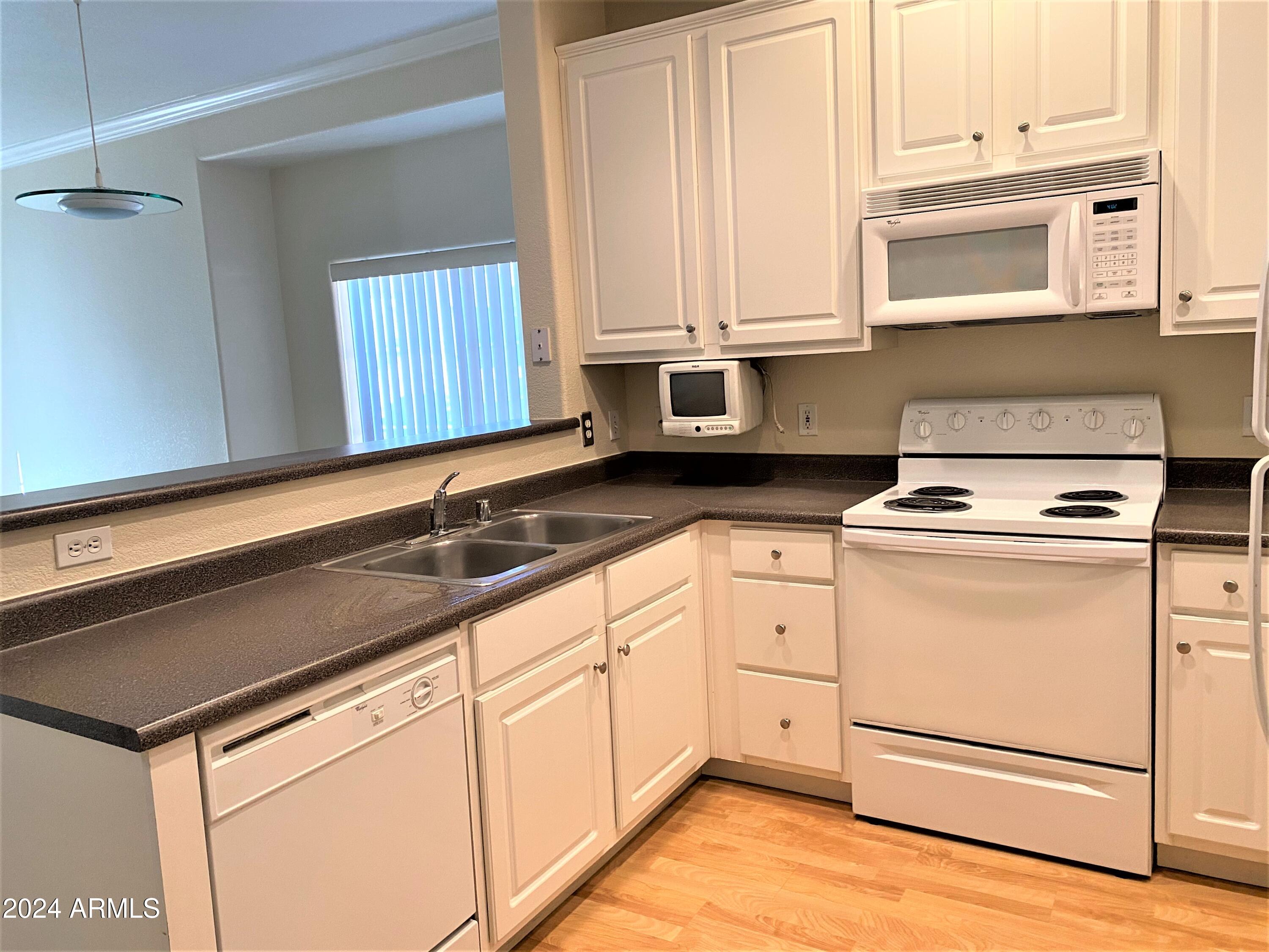 4465 E PARADISE VILLAGE Parkway S 1213