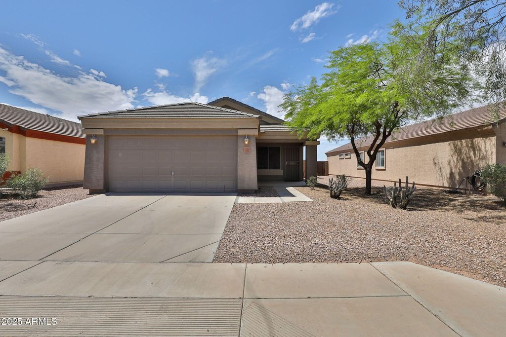Photo of 19002 N Toledo Avenue, Maricopa, AZ 85138 (MLS # 7052802)
