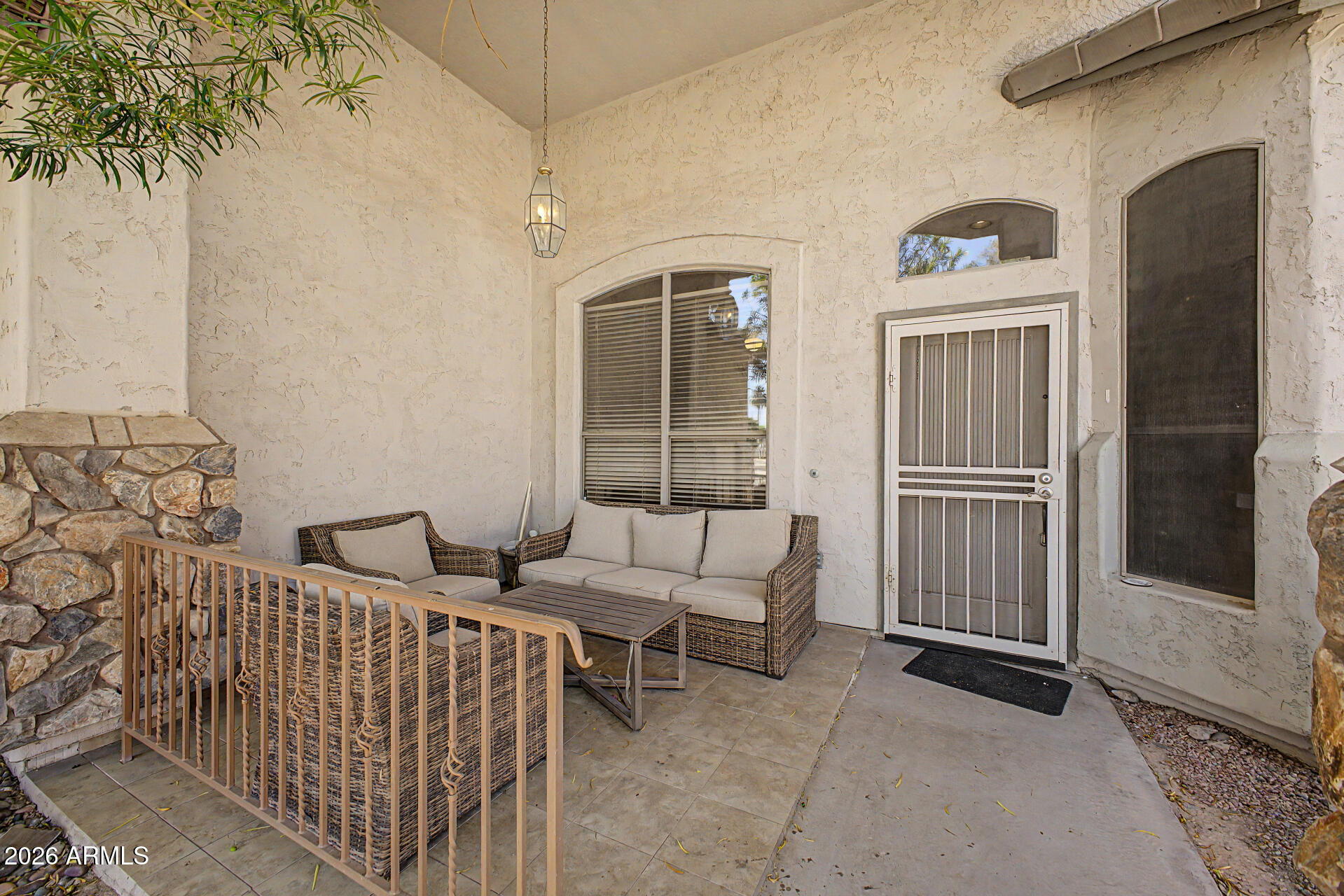 6526 W ORAIBI Drive