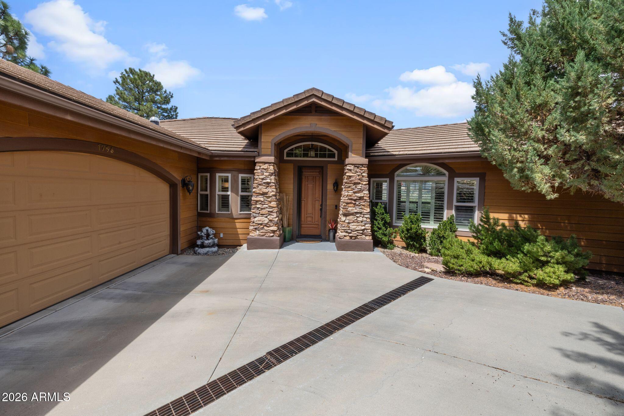 1796 WINDY WALK Lane