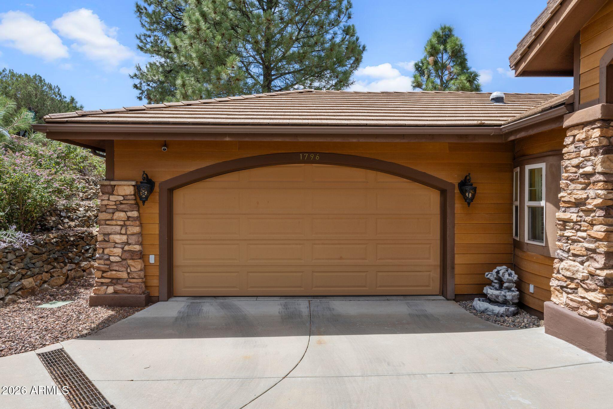 1796 WINDY WALK Lane