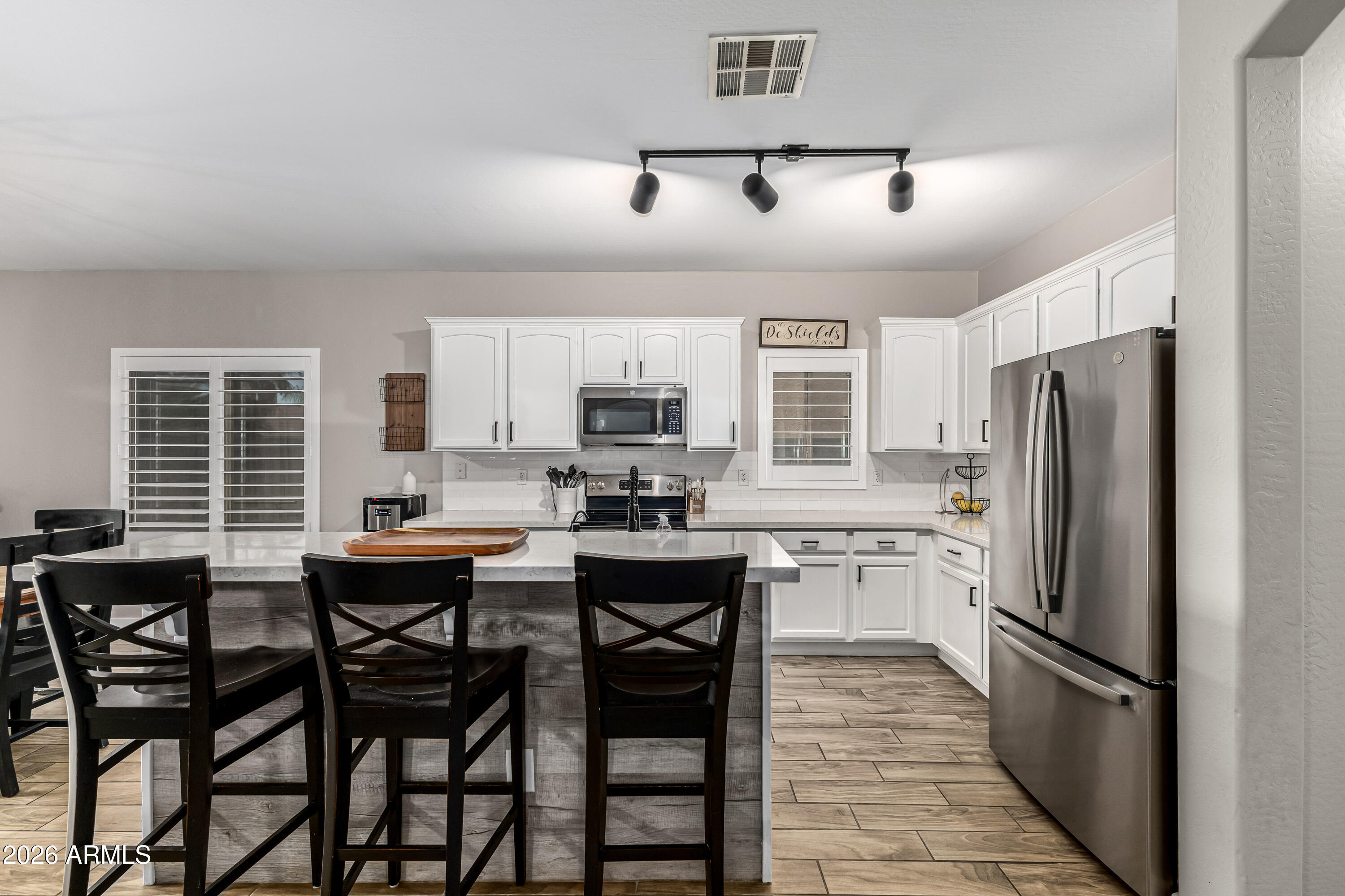 16551 W JACKSON Street