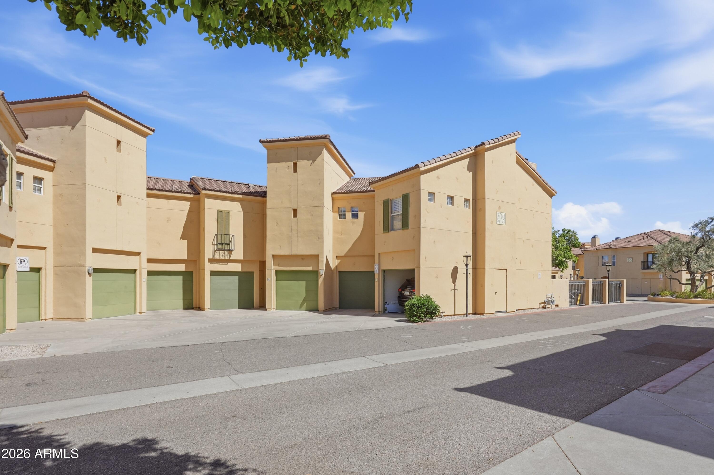 5015 E CHEYENNE Drive 41