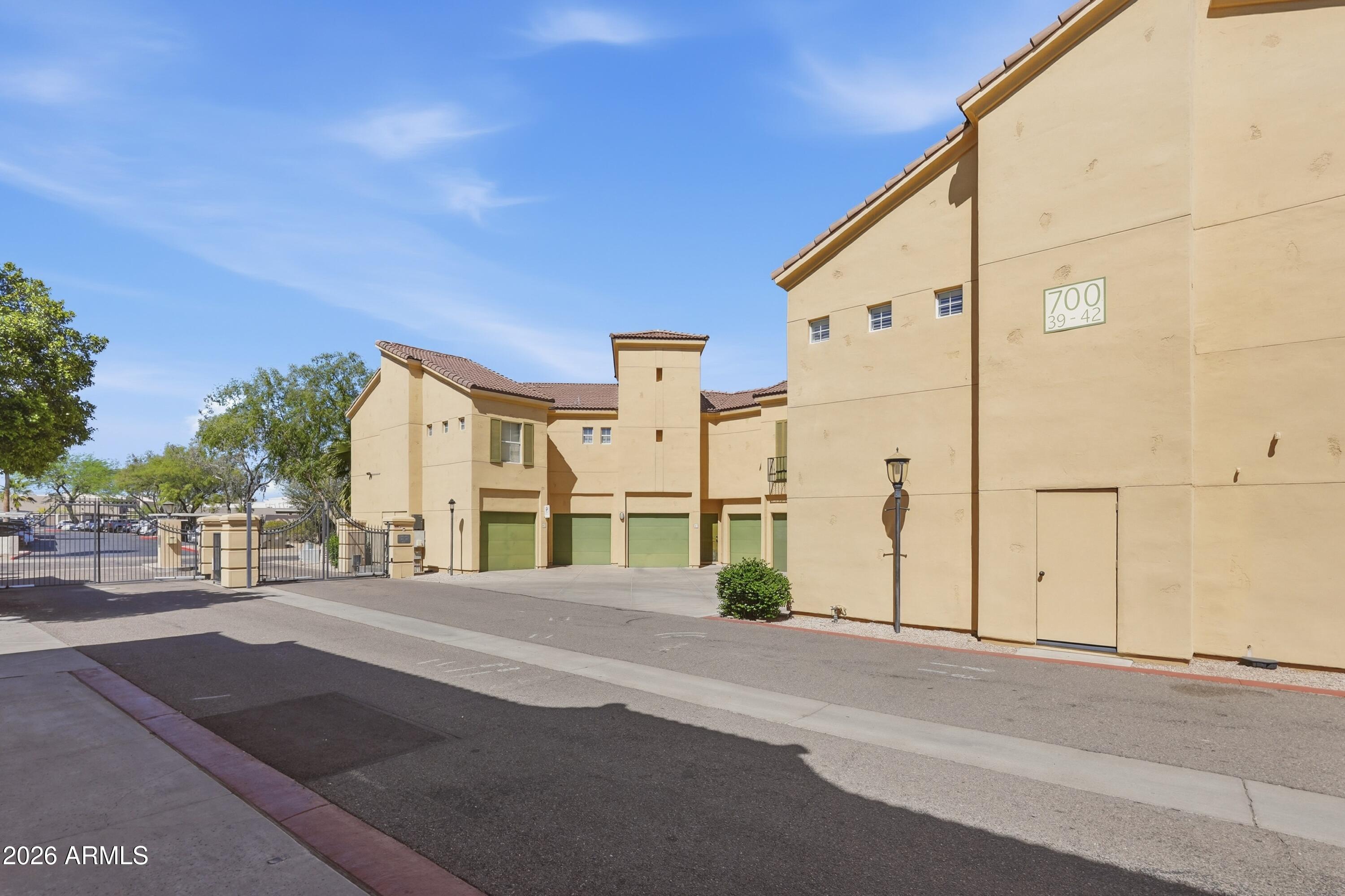 5015 E CHEYENNE Drive 41