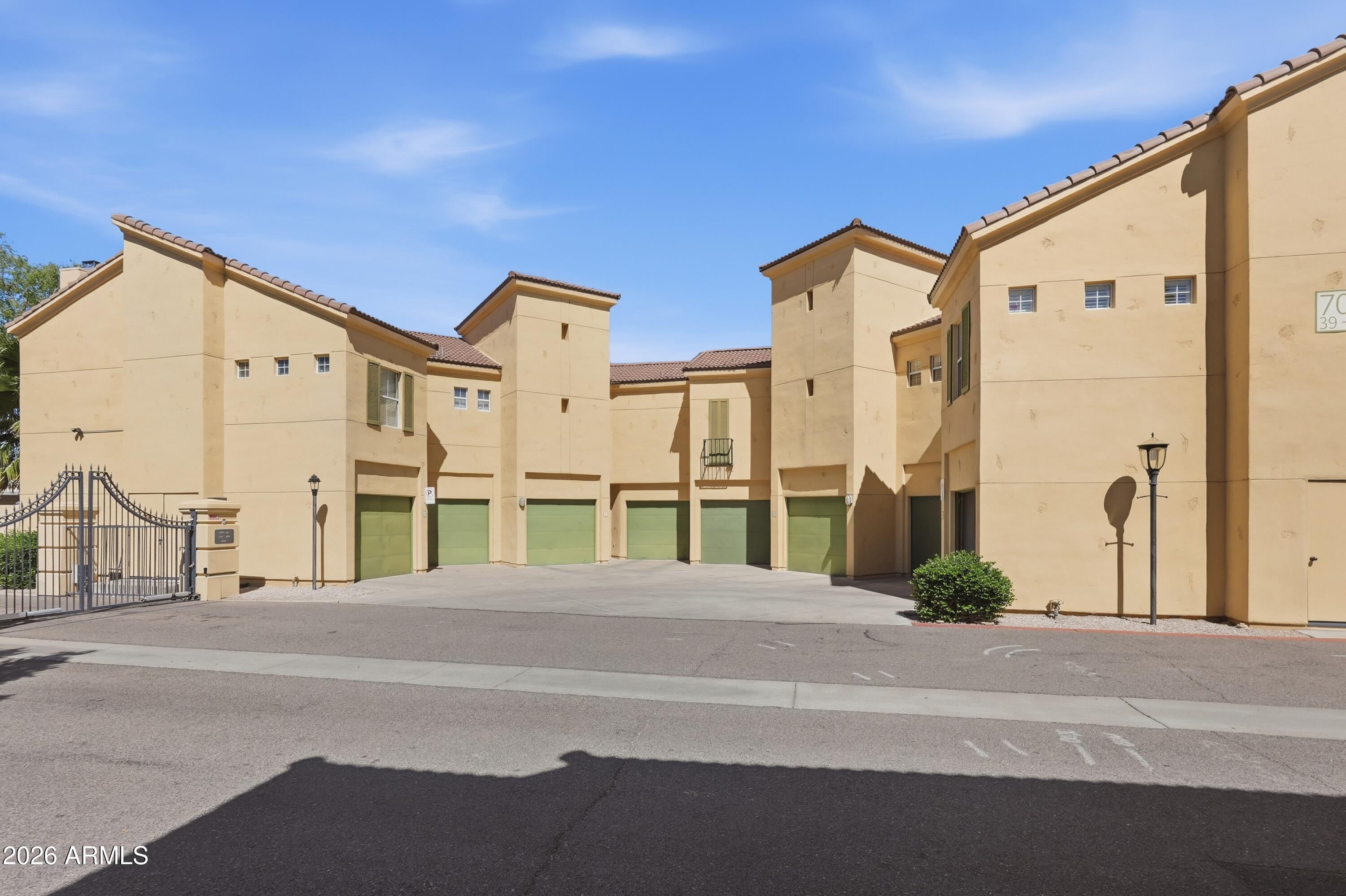 5015 E CHEYENNE Drive 41