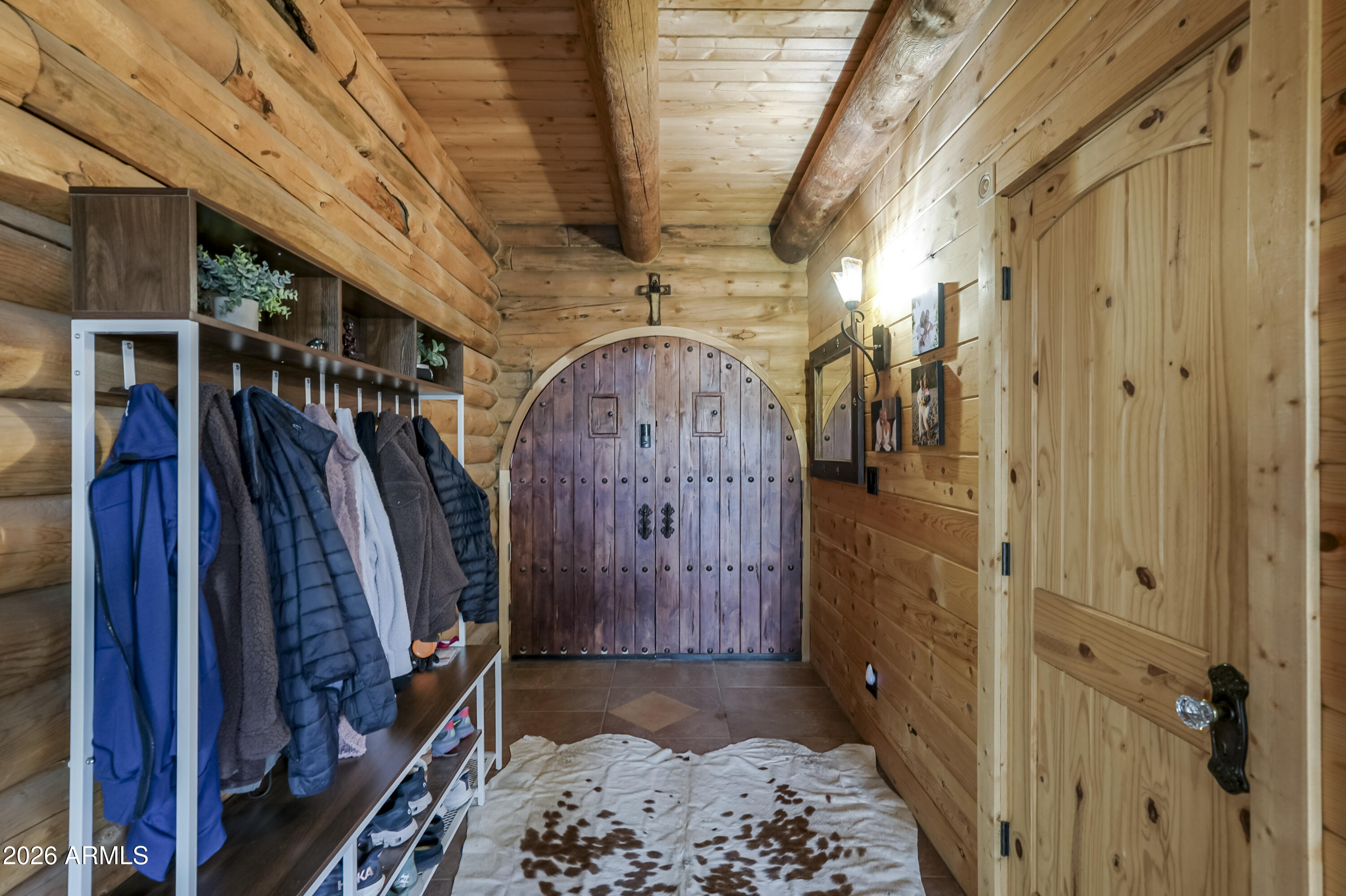 8105 S COMSTOCK MINE Road