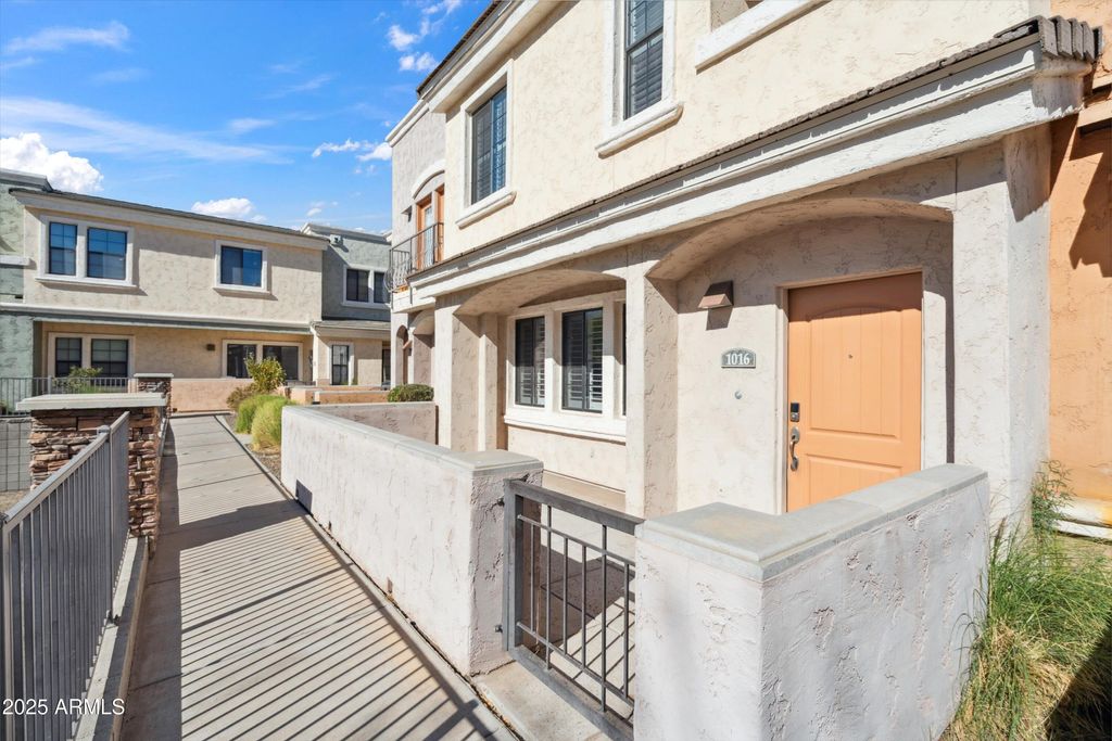 Photo of 10757 N 74th Street #1016, Scottsdale, AZ 85260 (MLS # 6967559)