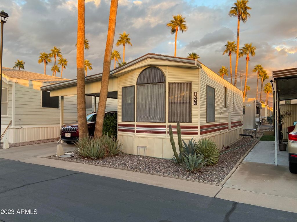 Photo of 1098 S Shoshone Drive #98, Apache Junction, AZ 85119 (MLS # 6873362)