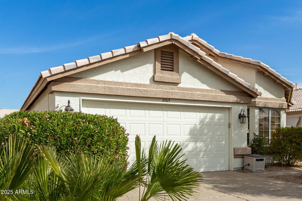 Photo of 20615 N 105th Avenue, Peoria, AZ 85382 (MLS # 6925128)