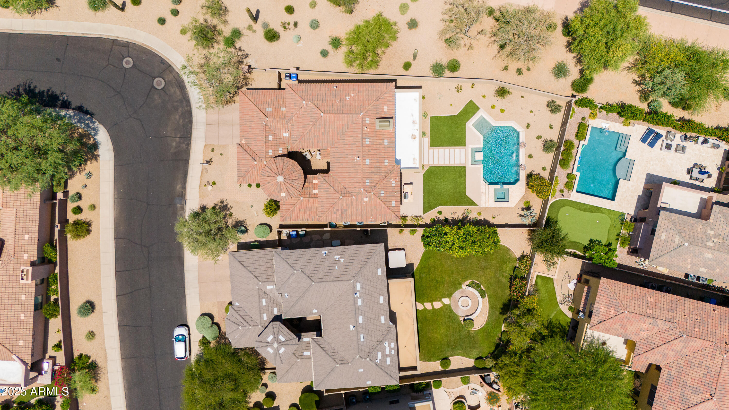 3804 E DALEY Lane